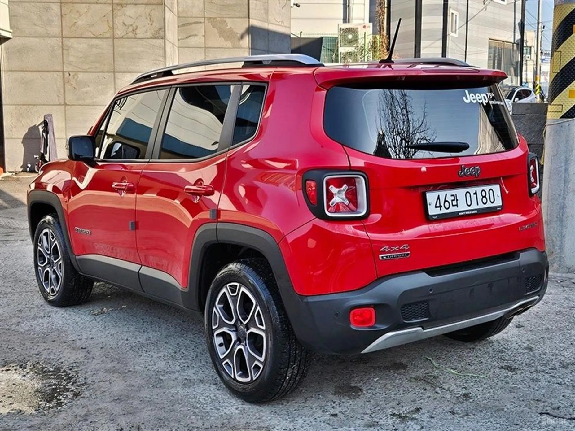 Jeep Renegade превью 3