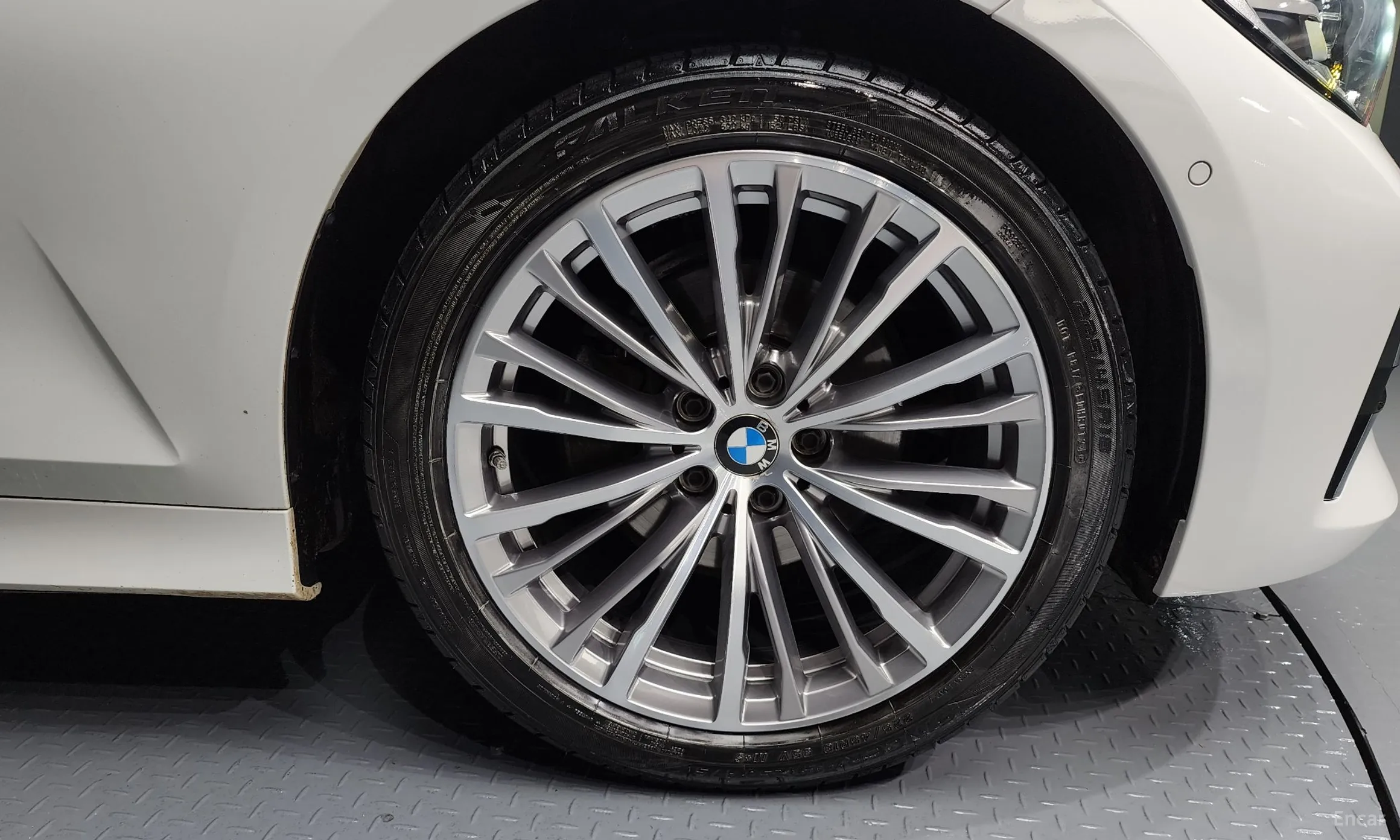 BMW 3 Series (G20) превью 5
