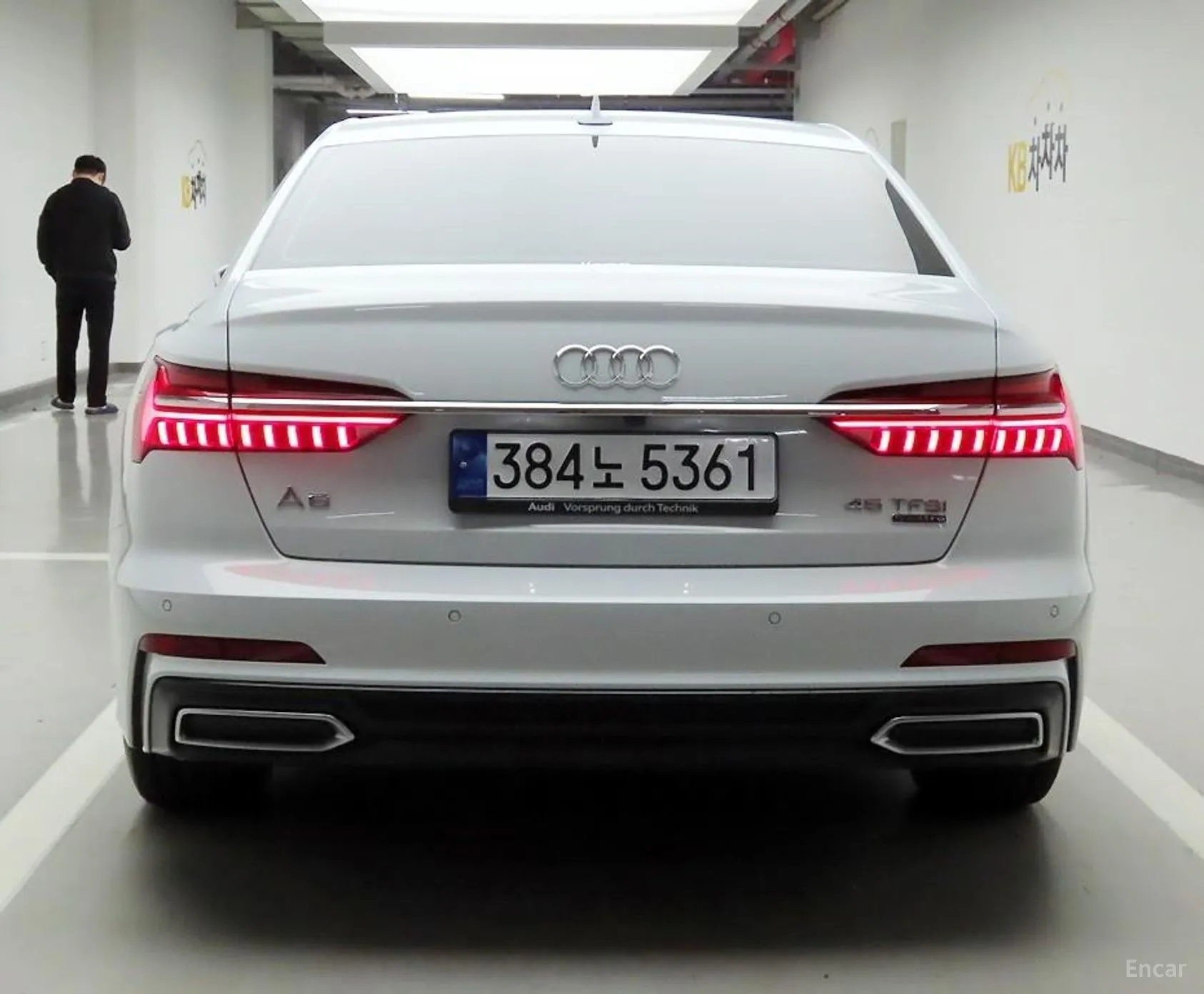 Audi A6 (C8) превью 3