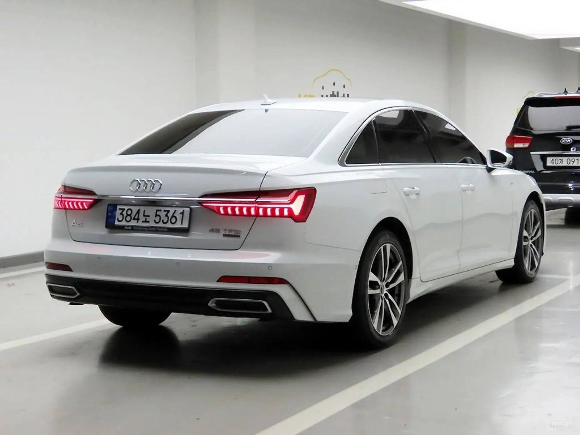 Audi A6 (C8) превью 4