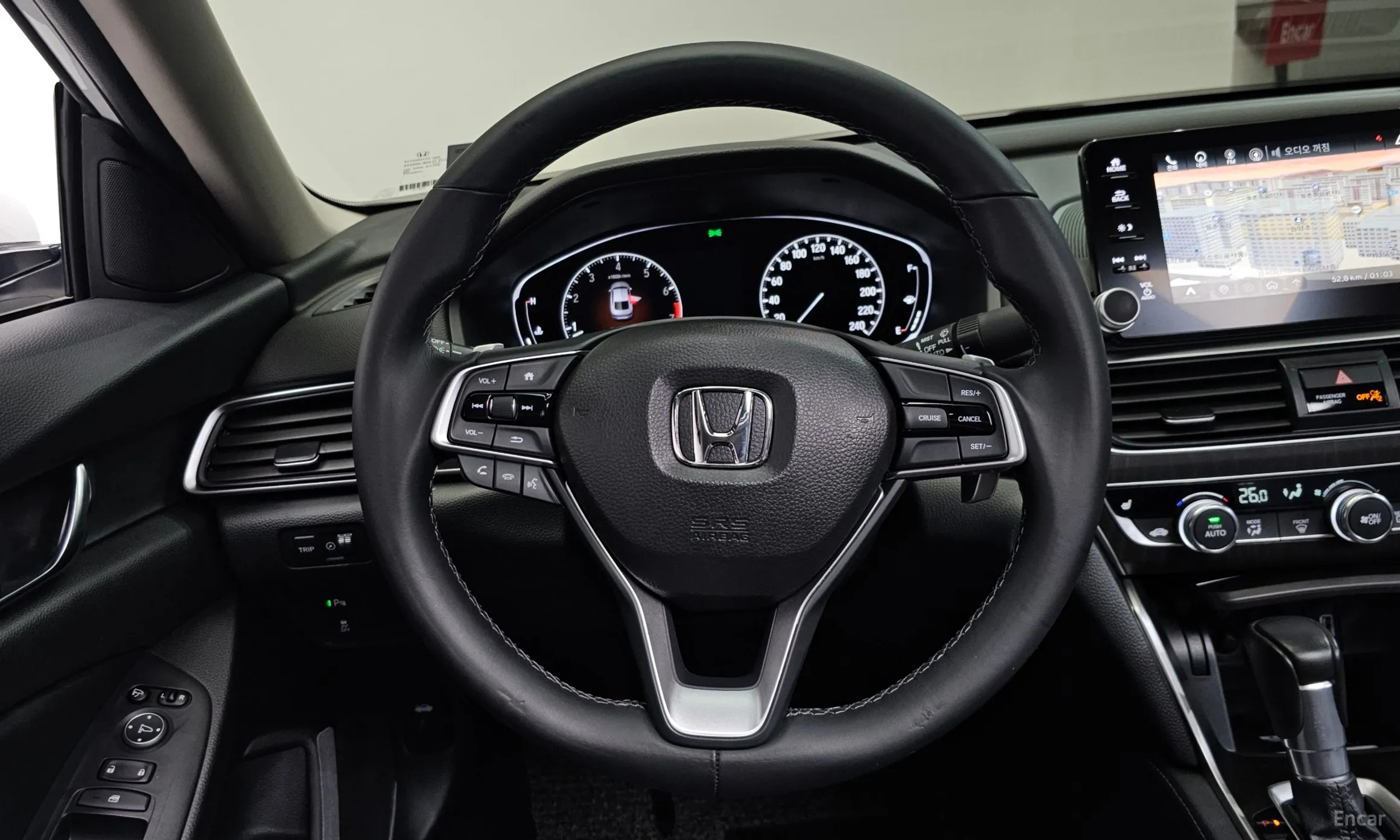 Honda Accord 10th Generation превью 13