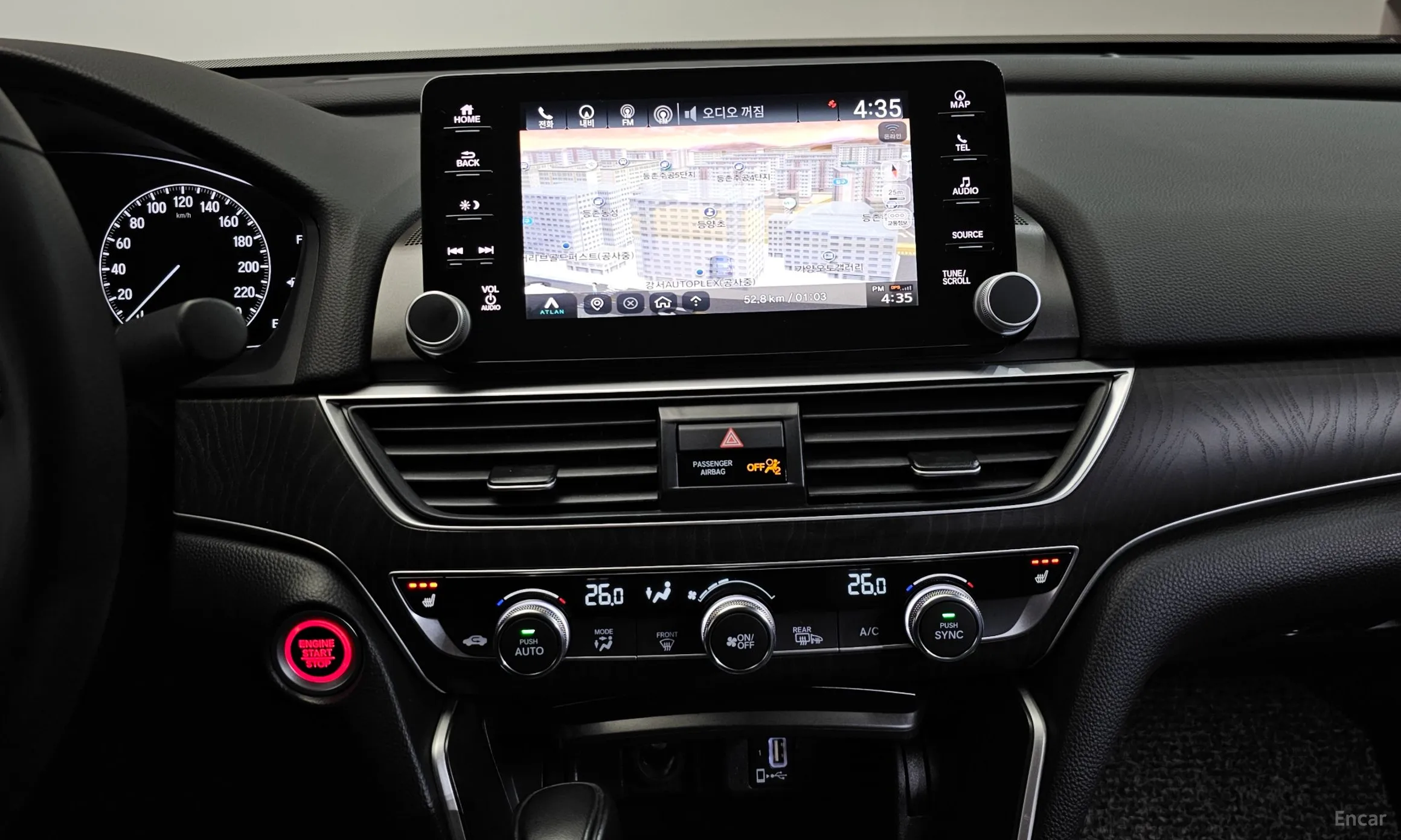Honda Accord 10th Generation превью 14
