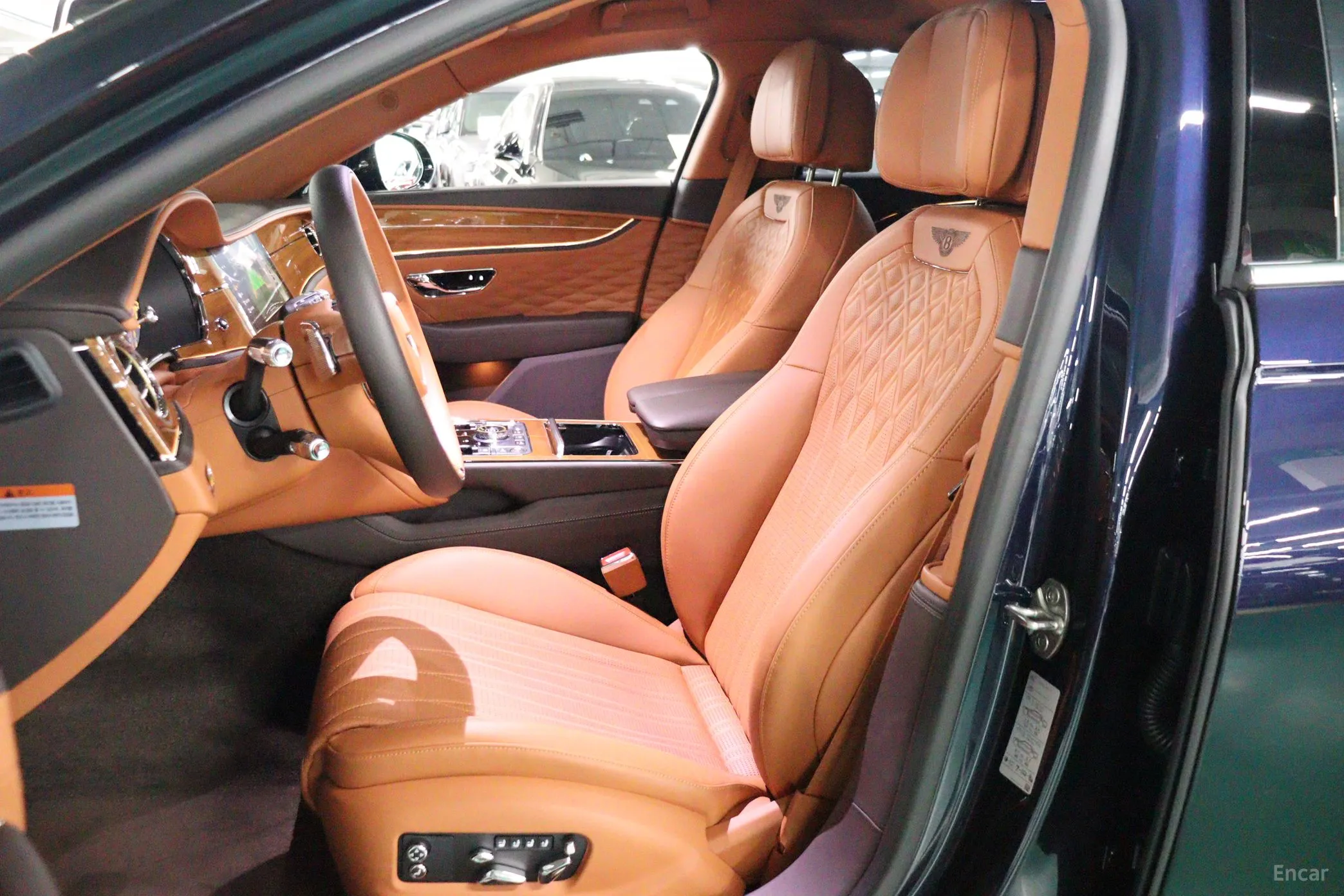 Bentley Flying Spur 3rd Generation превью 7