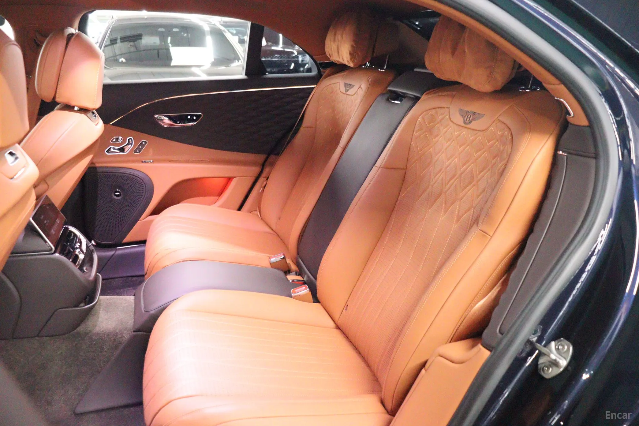 Bentley Flying Spur 3rd Generation превью 8