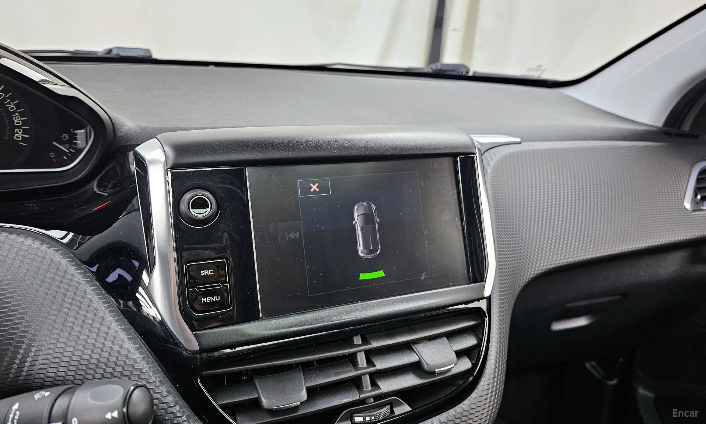 Peugeot 208 превью 15