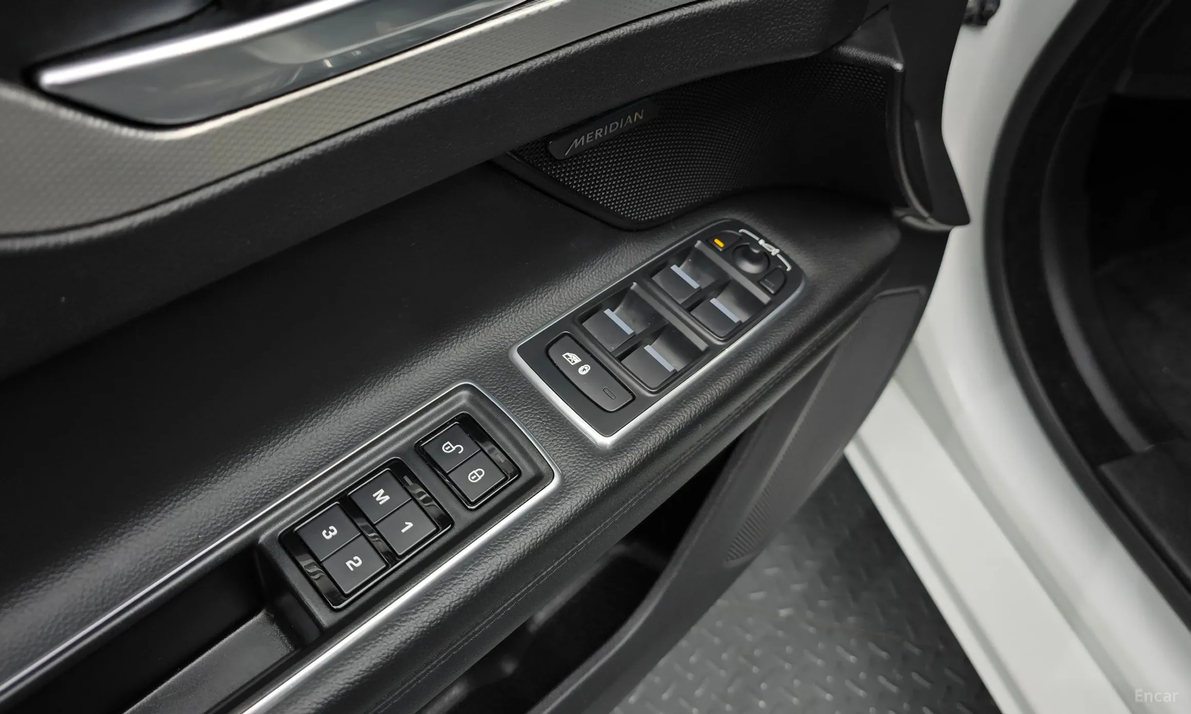 Jaguar XF (x260) превью 17