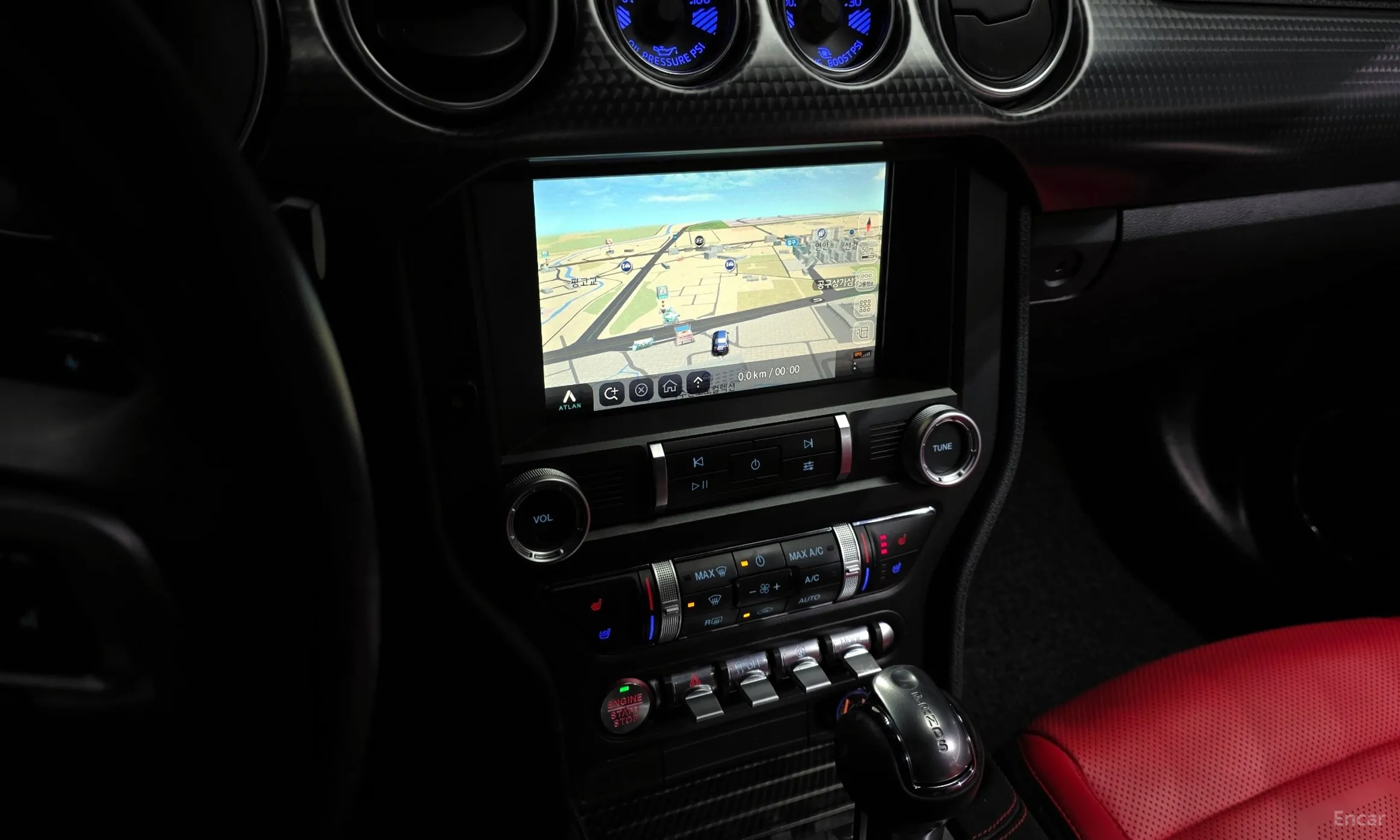 Ford Mustang превью 15