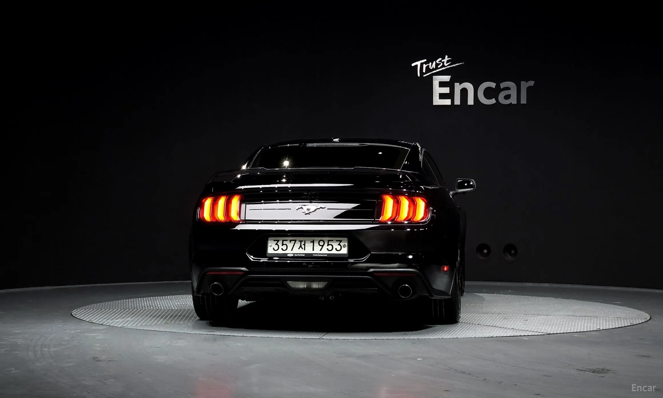 Ford Mustang превью 4