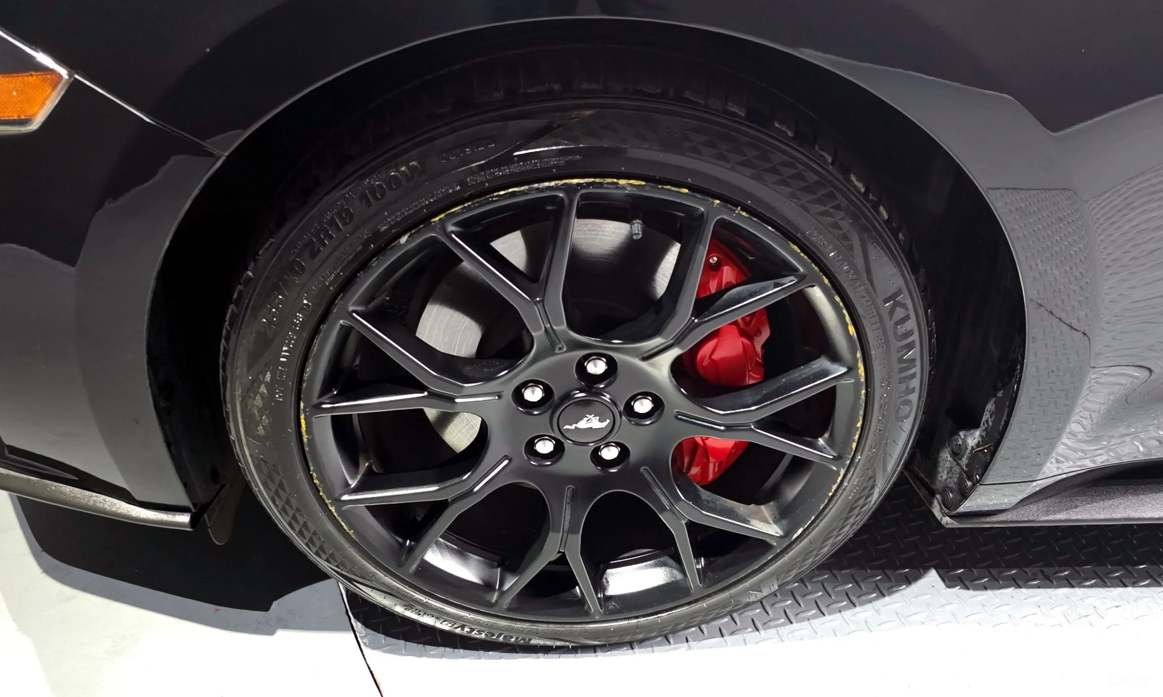 Ford Mustang превью 5