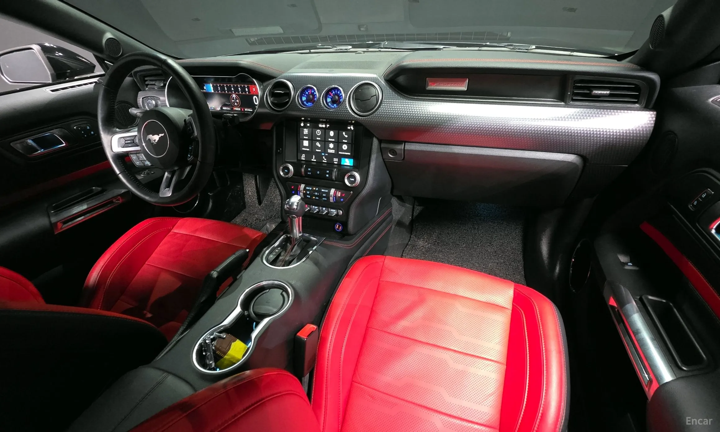 Ford Mustang превью 7