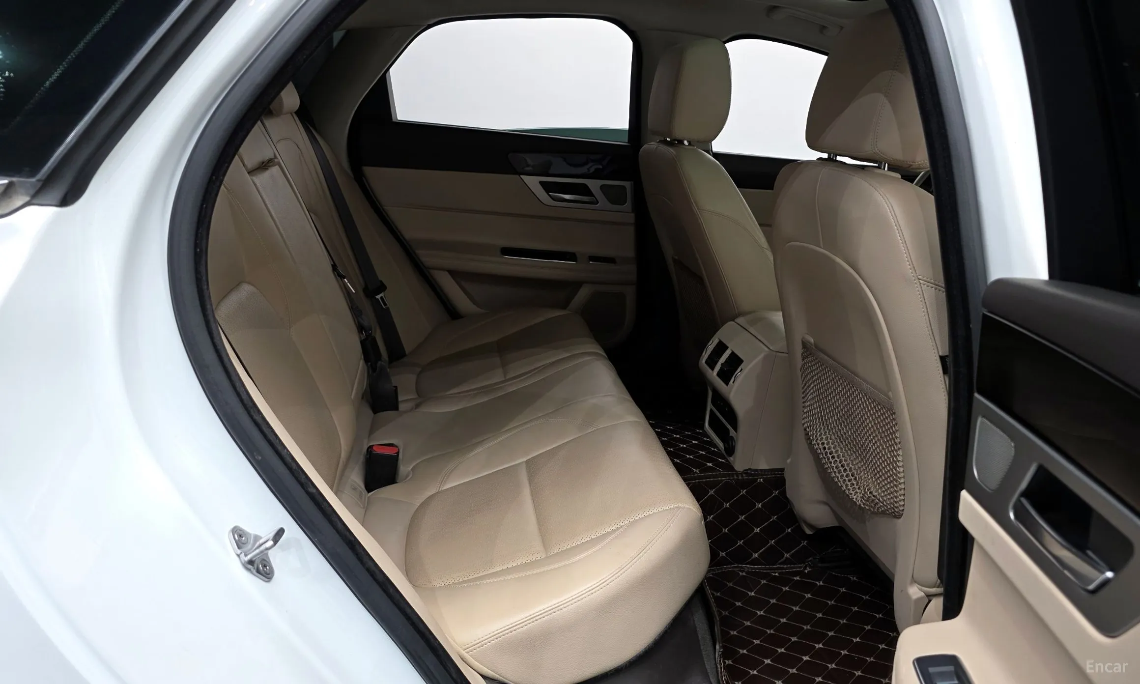 Jaguar XF (x260) превью 12