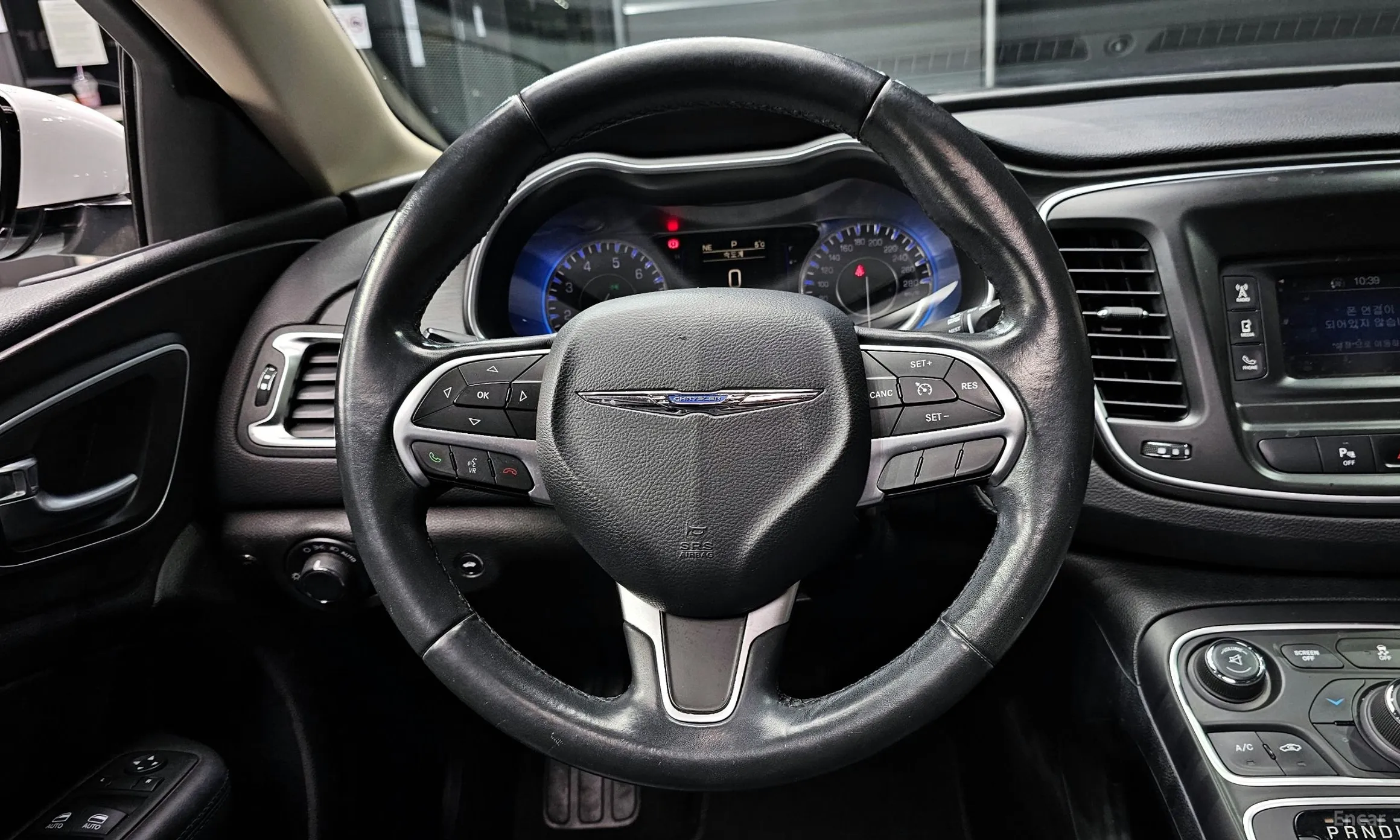 Chrysler 200 Second generation превью 13