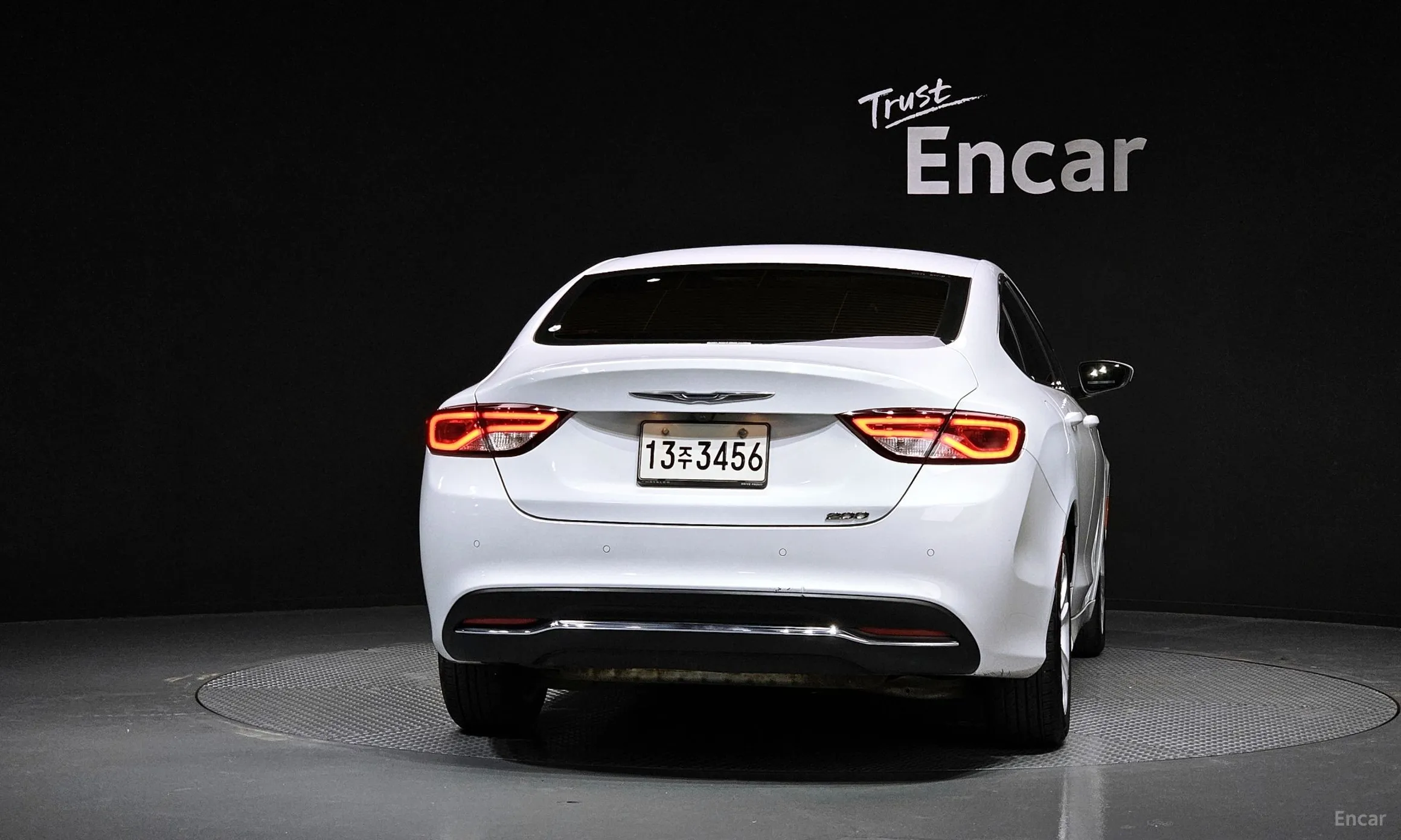Chrysler 200 Second generation превью 4