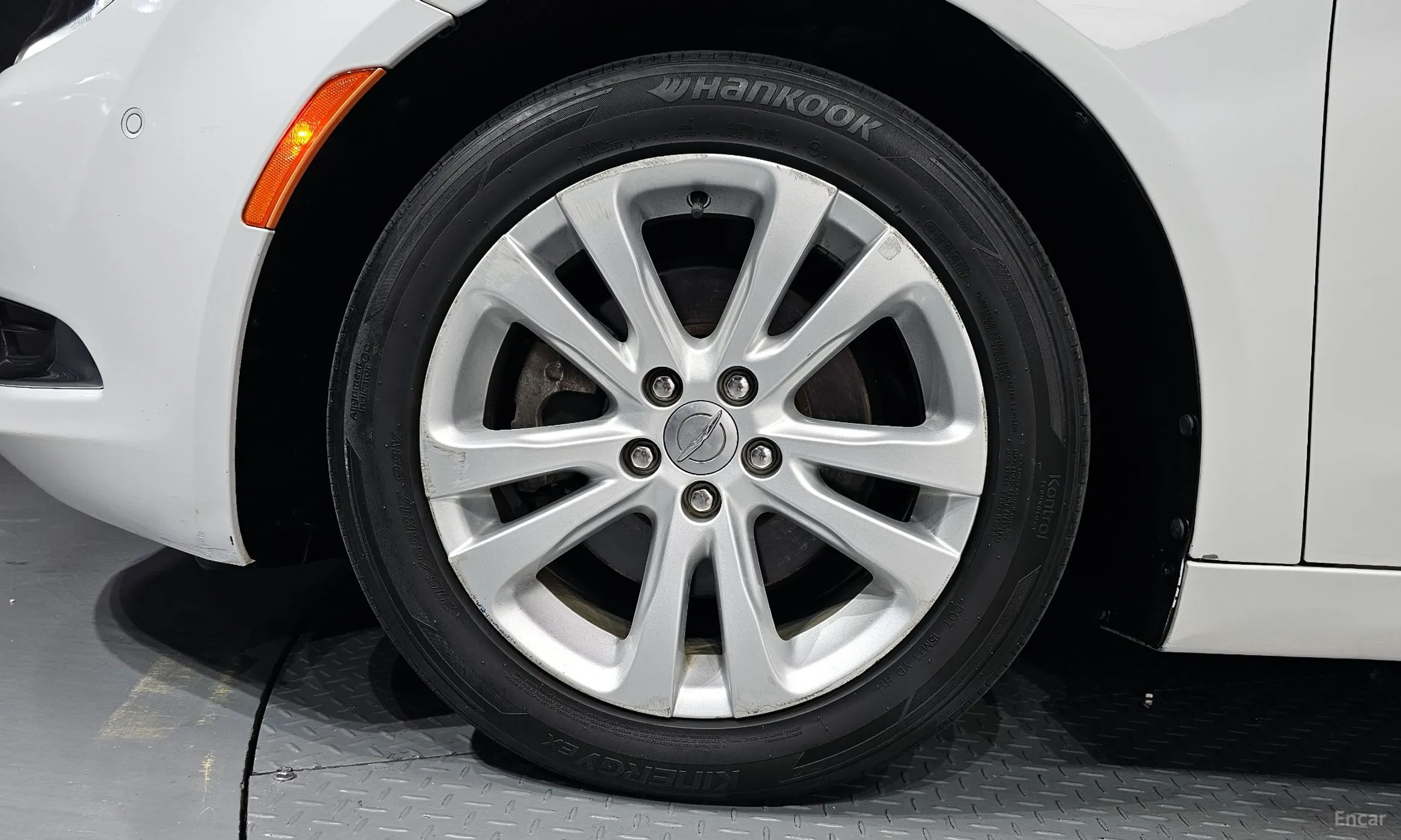 Chrysler 200 Second generation превью 5