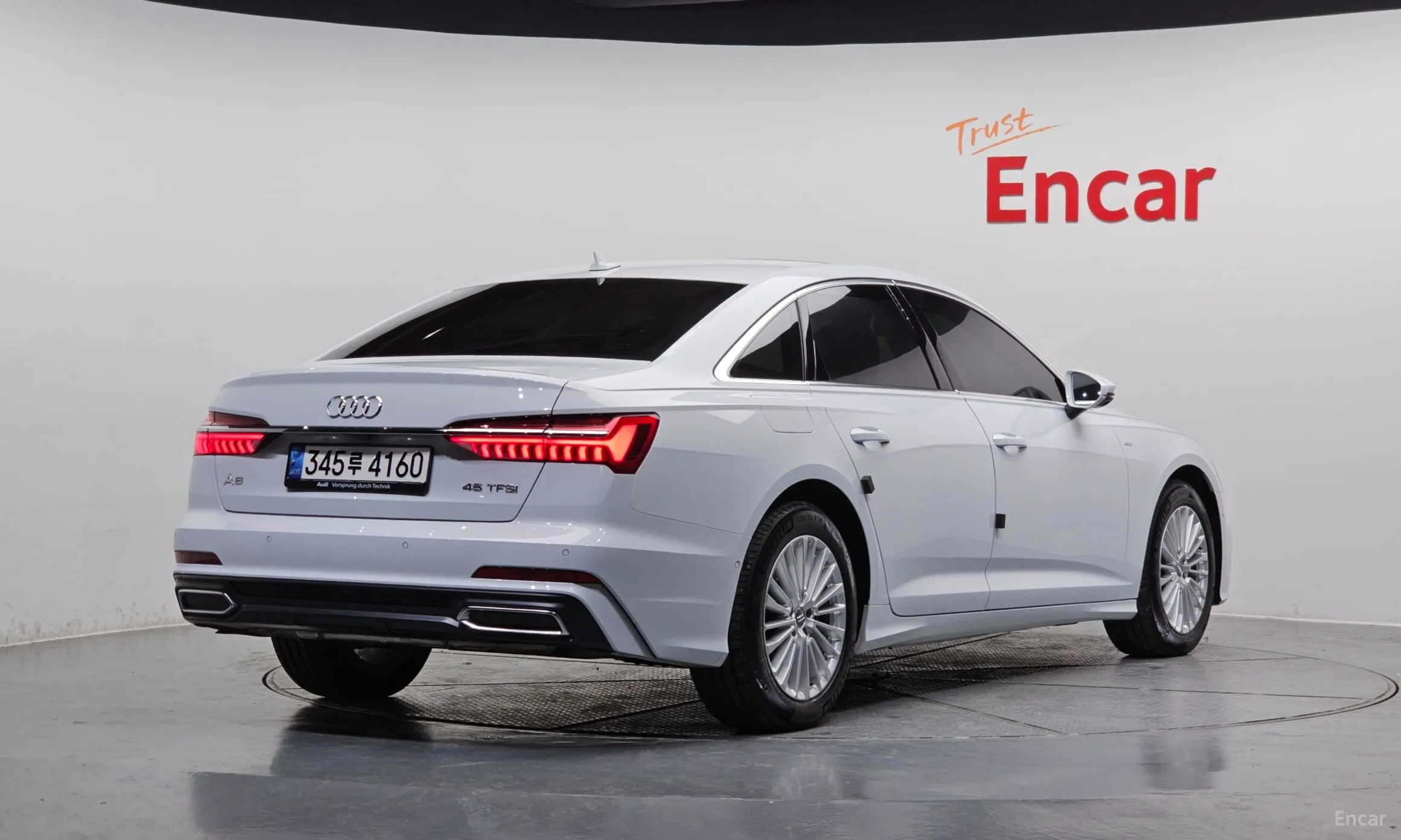 Audi A6 (C8) превью 2