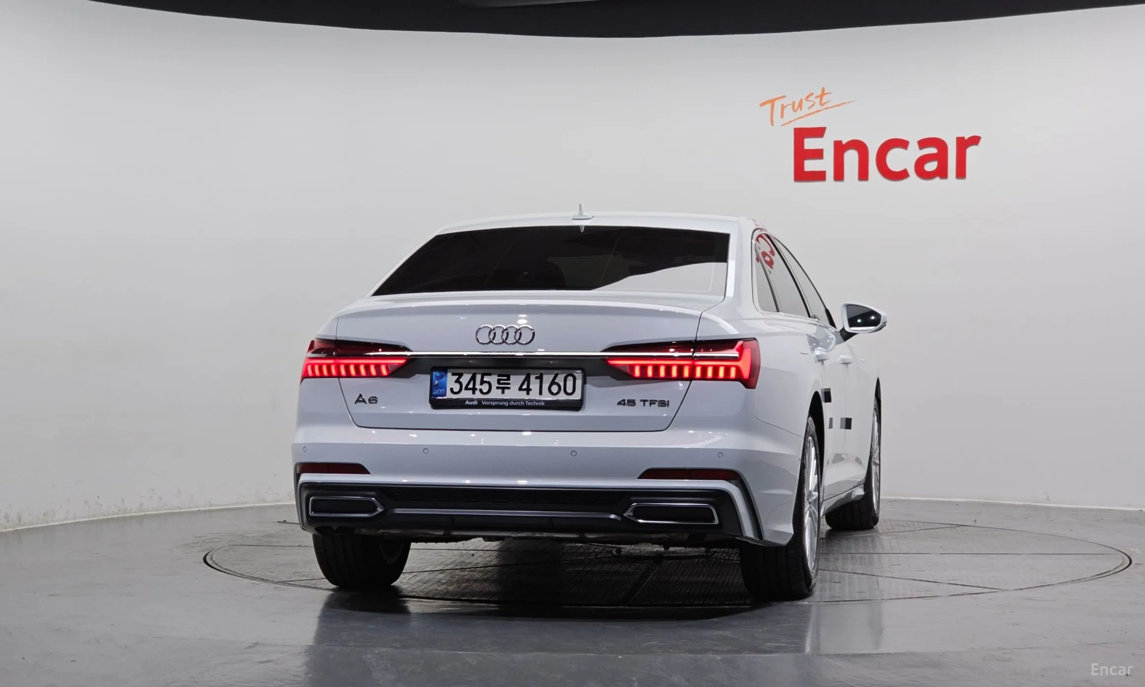 Audi A6 (C8) превью 4