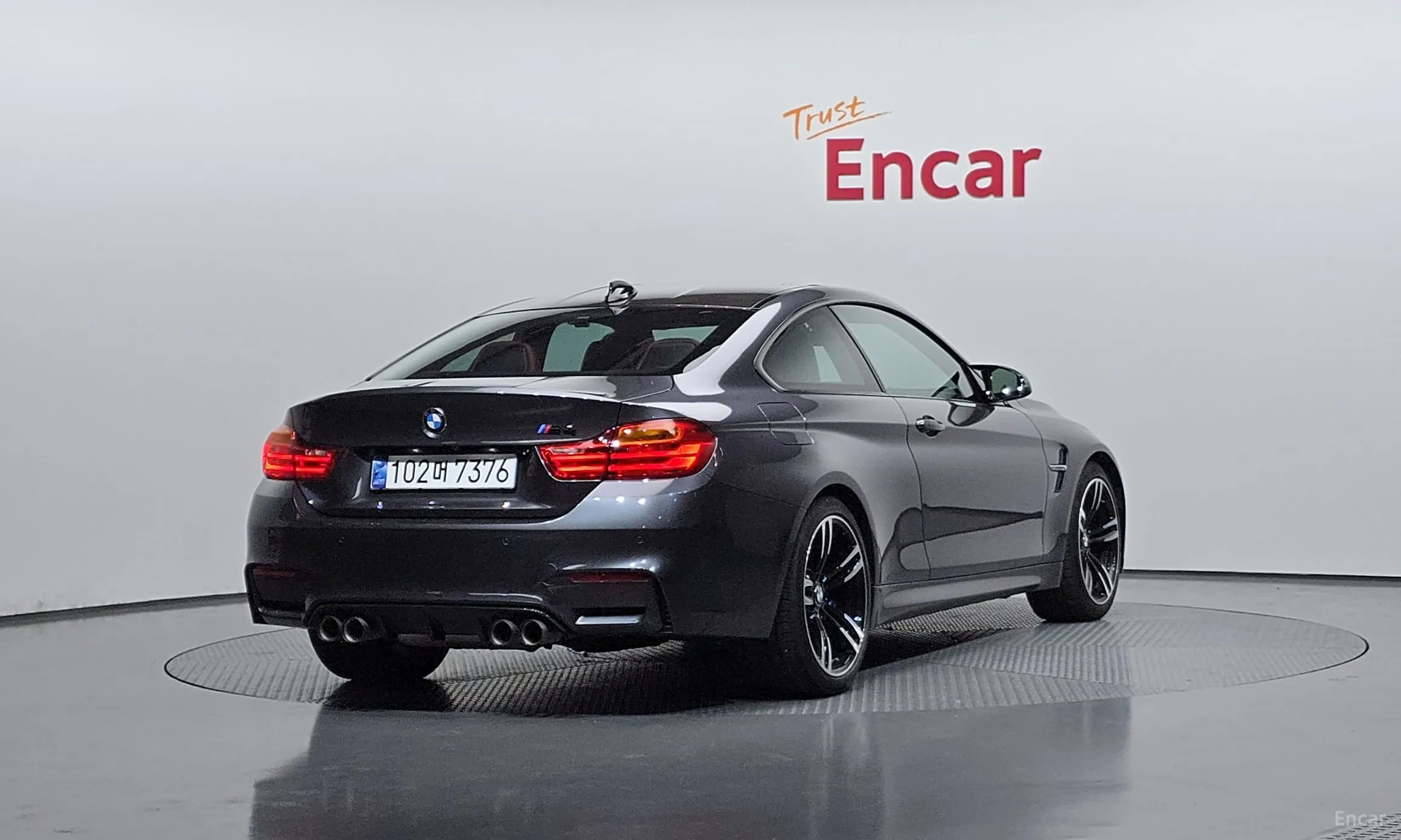 BMW M4 (F82)