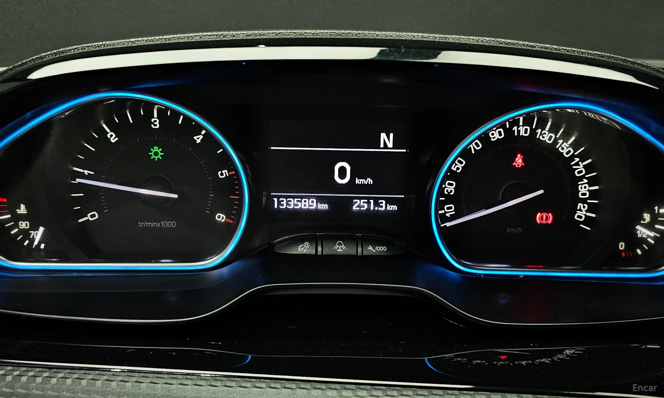 Peugeot 2008. превью 8