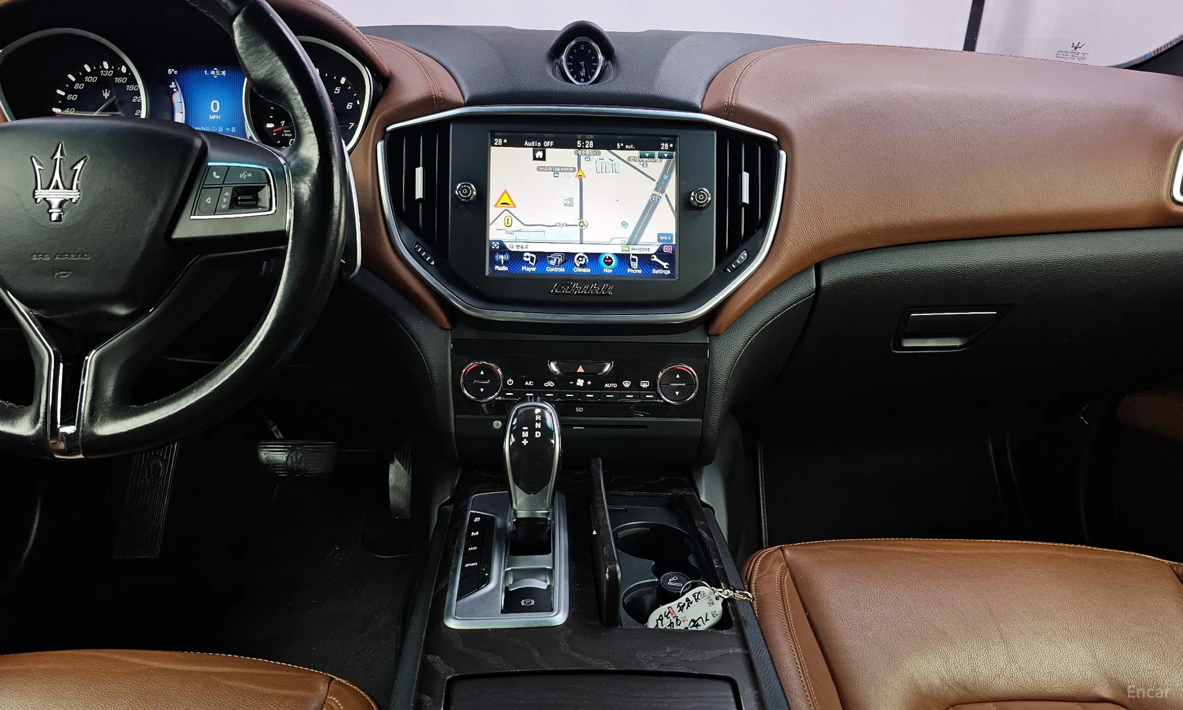 Maserati Ghibli превью 14