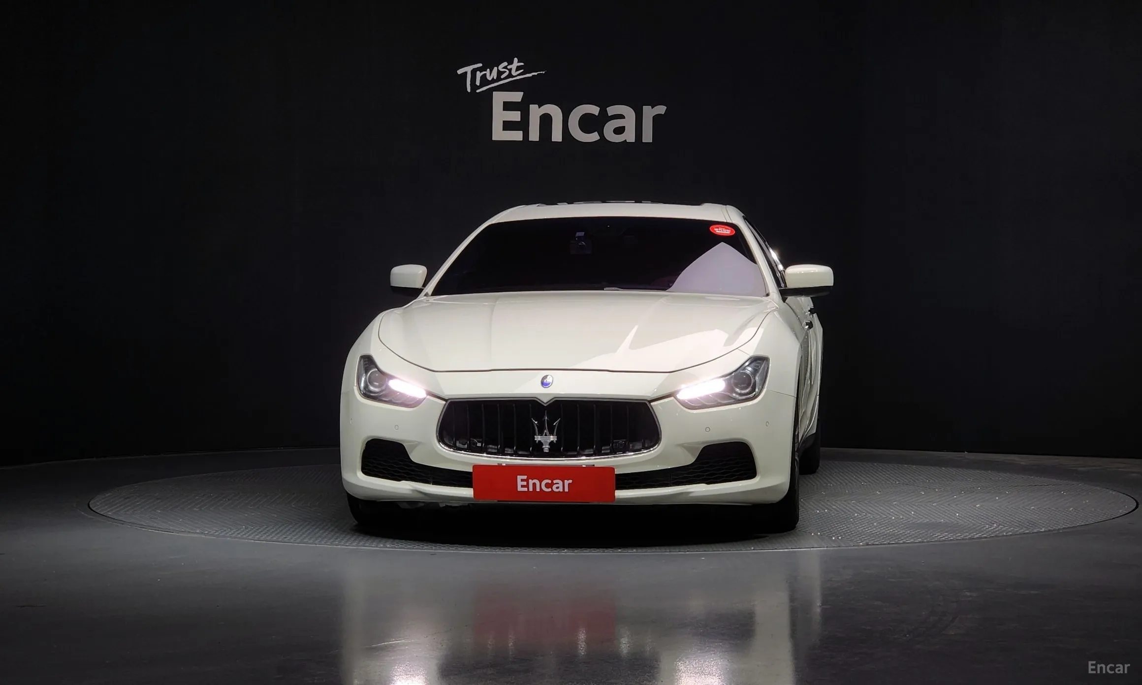 Maserati Ghibli превью 3