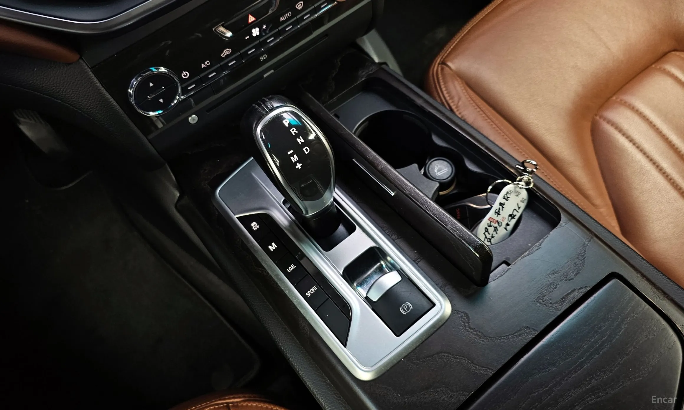 Maserati Ghibli превью 9