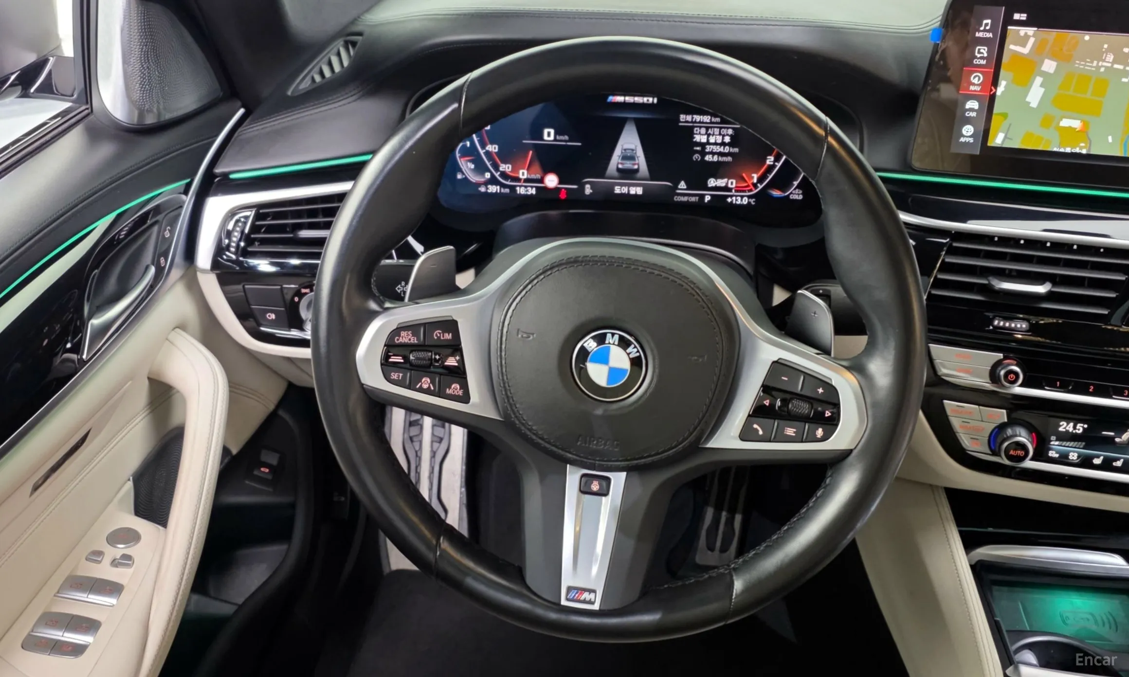 BMW 5 Series (G30) превью 13
