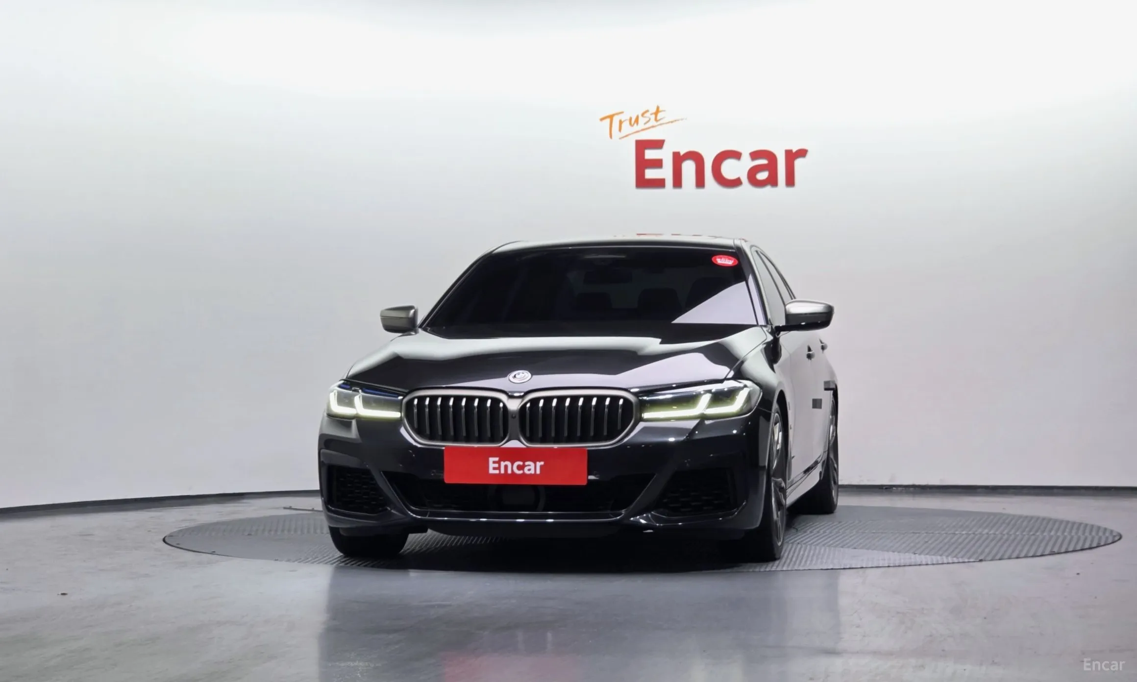 BMW 5 Series (G30) превью 3