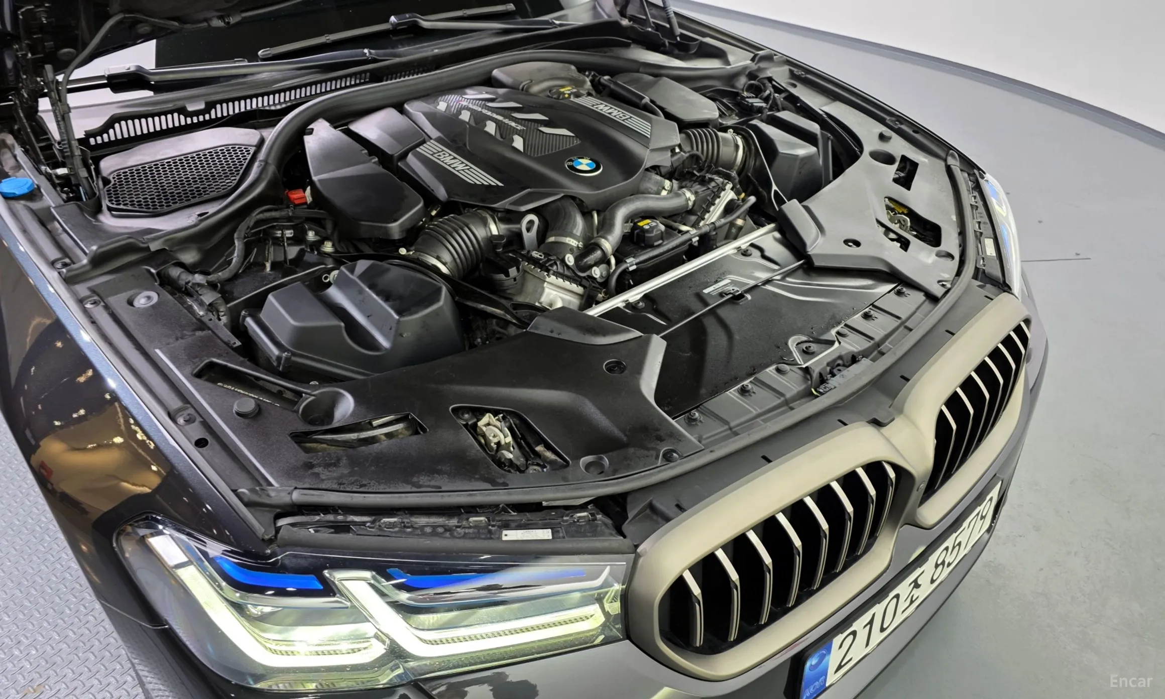 BMW 5 Series (G30) превью 6