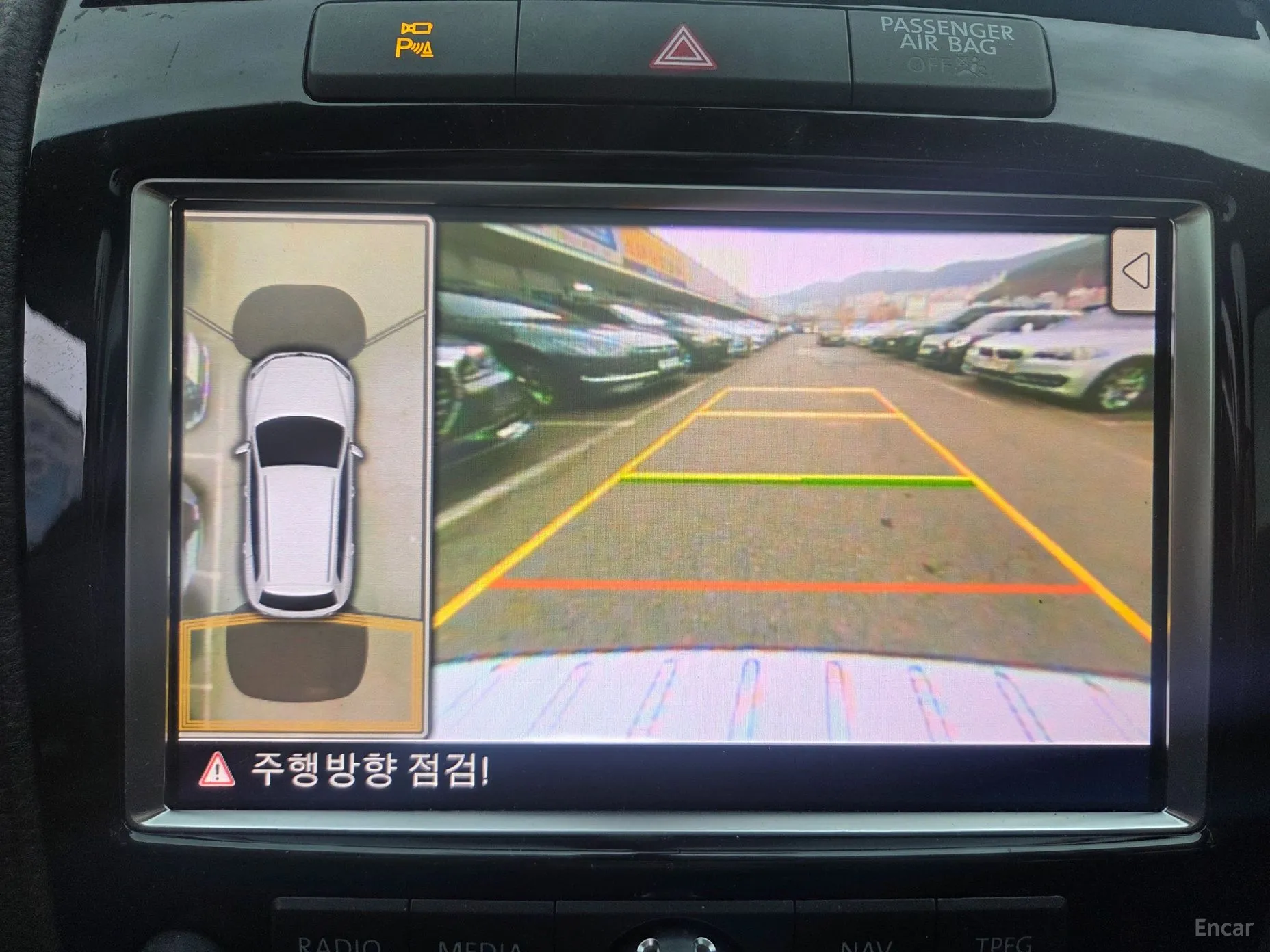Volkswagen New Touareg превью 12