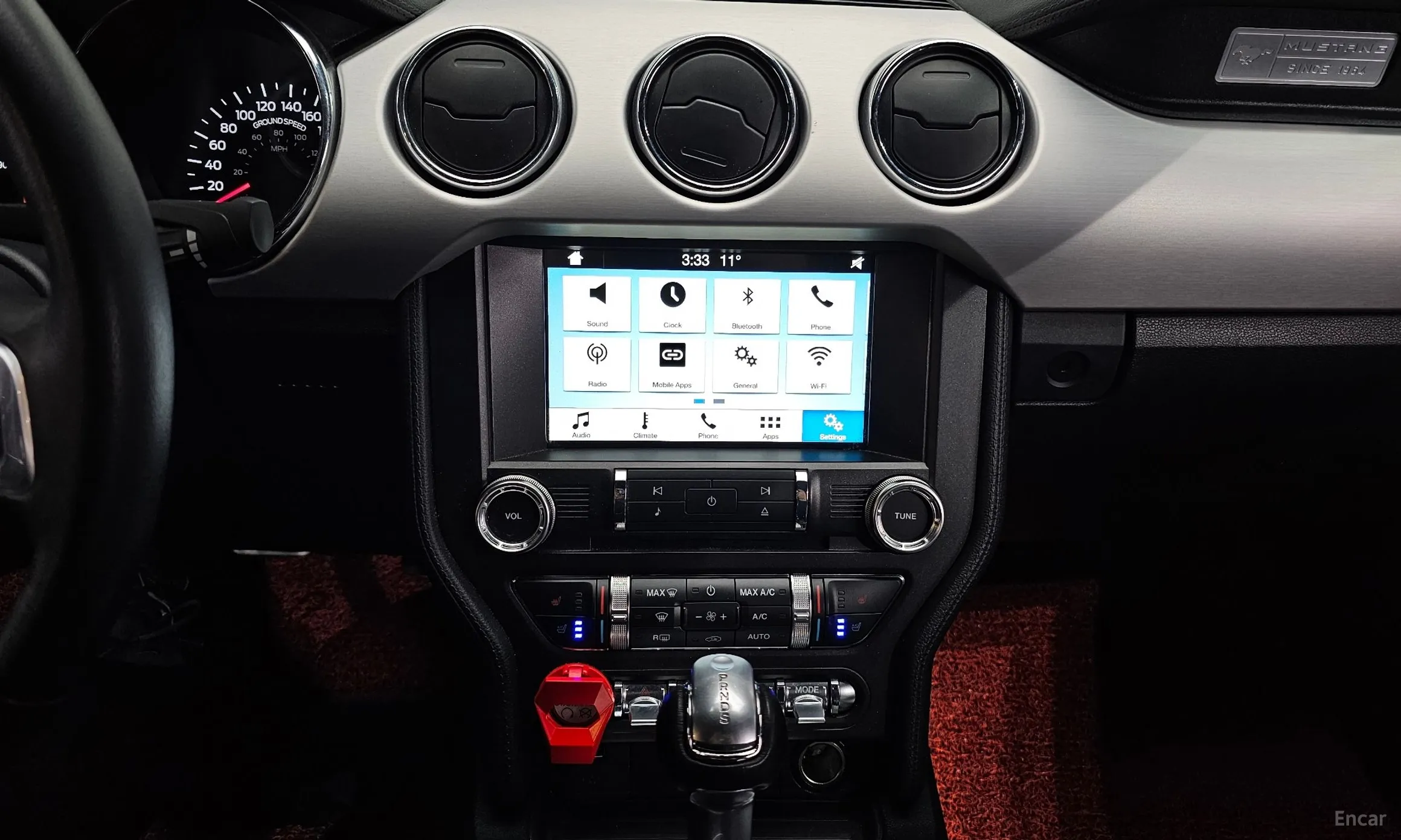 Ford Mustang превью 14