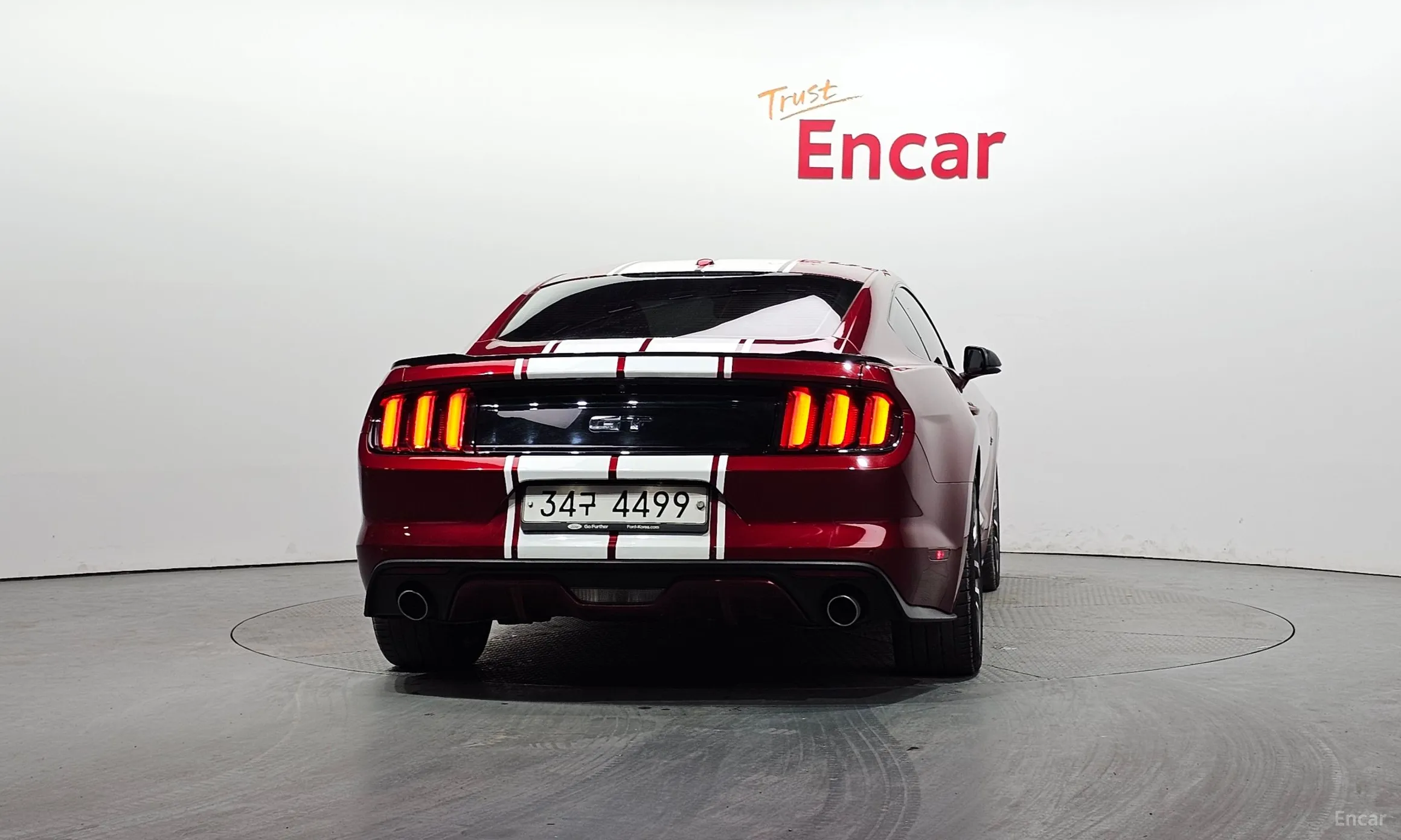 Ford Mustang превью 4