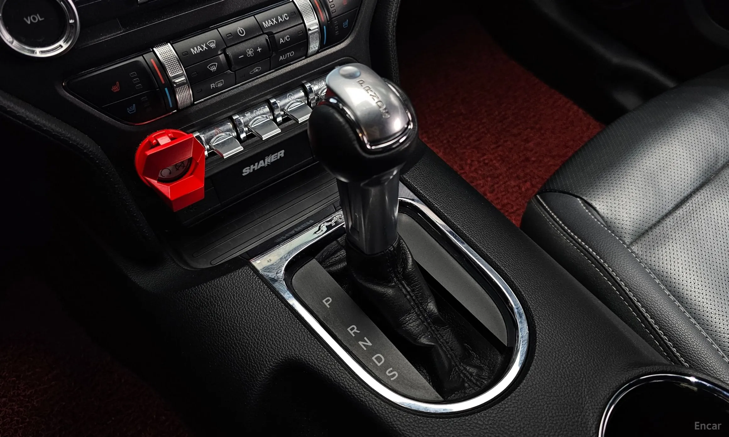 Ford Mustang превью 9