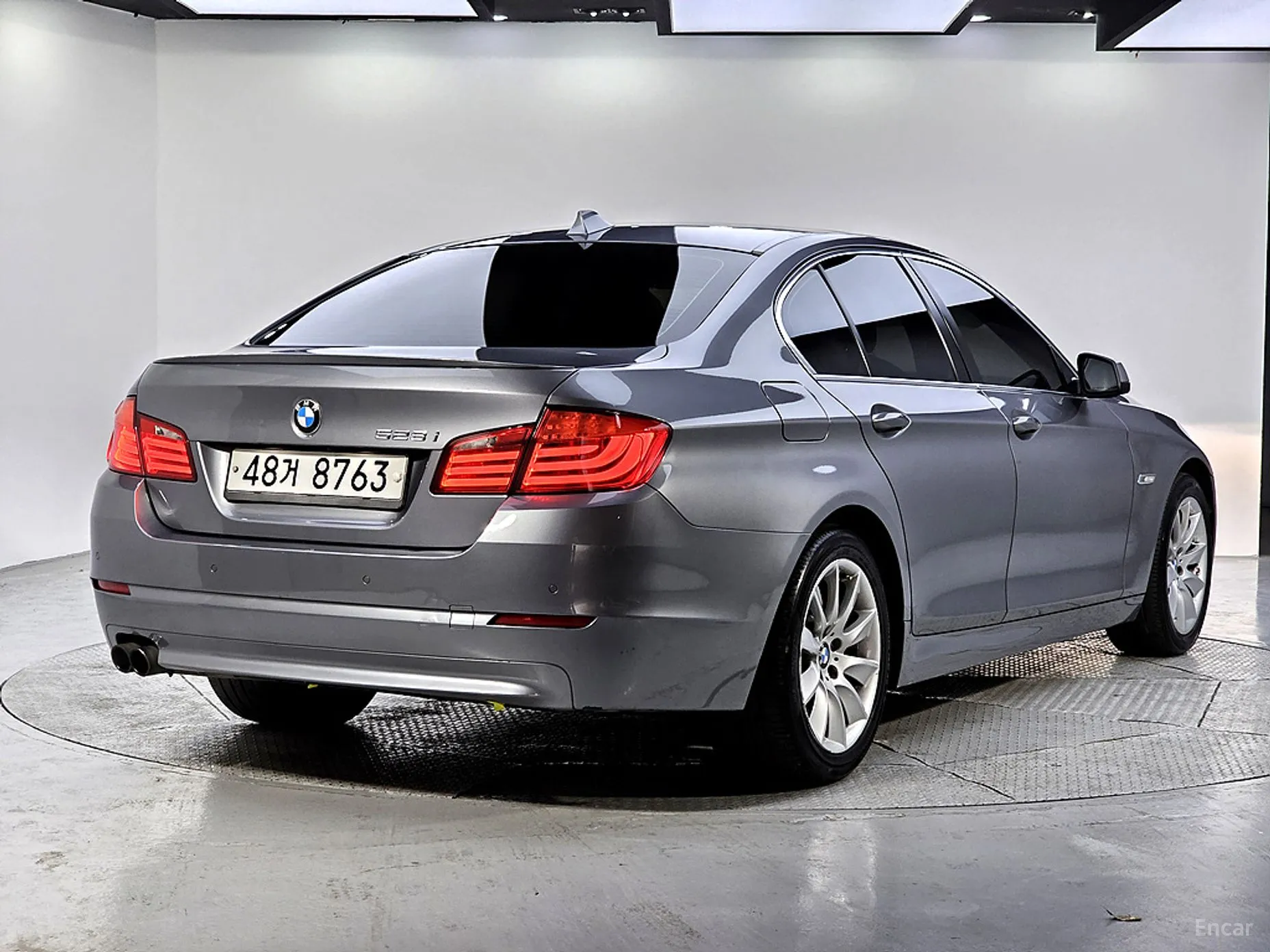 BMW 5 Series (F10) превью 2