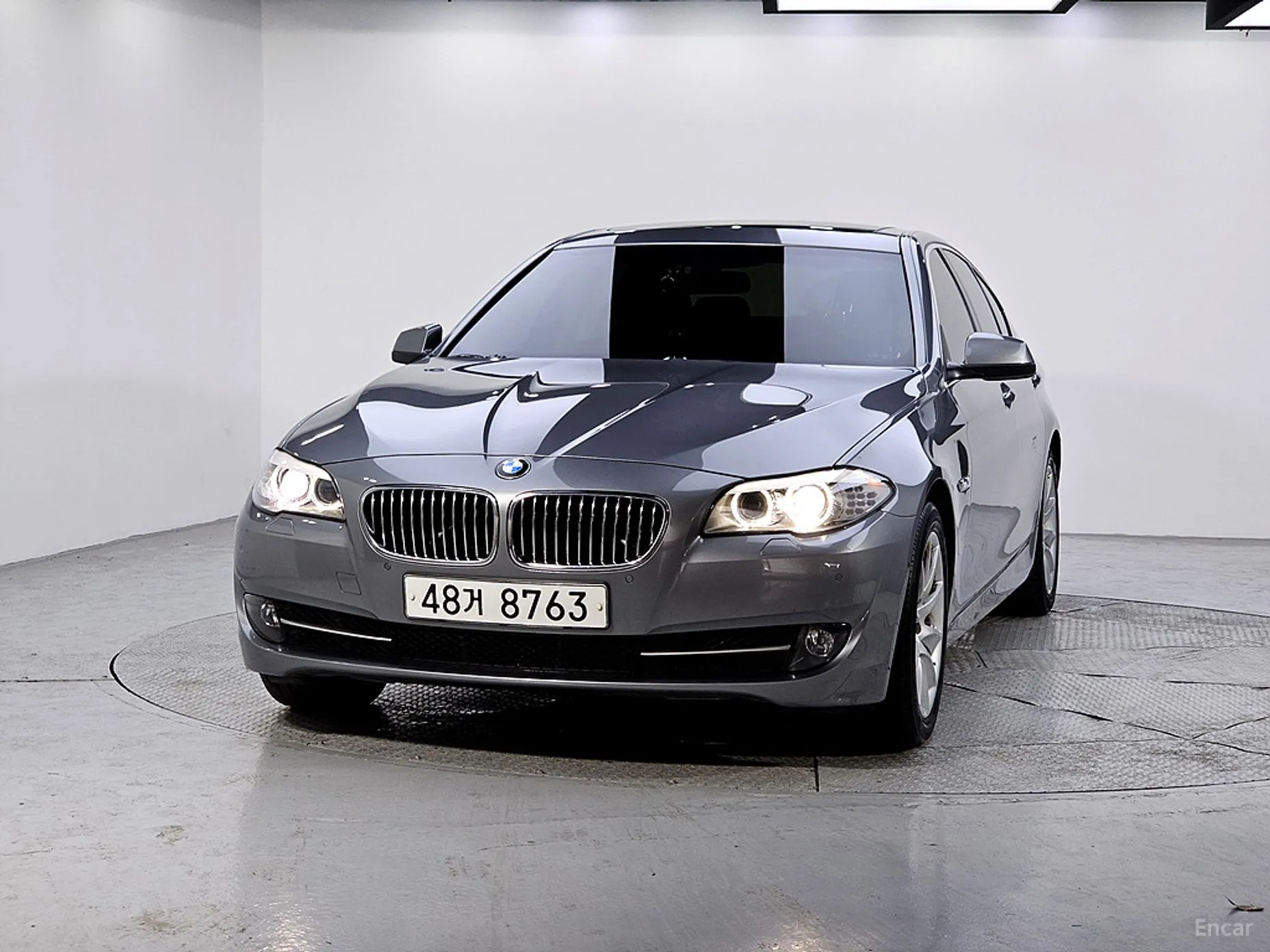 BMW 5 Series (F10) превью 3