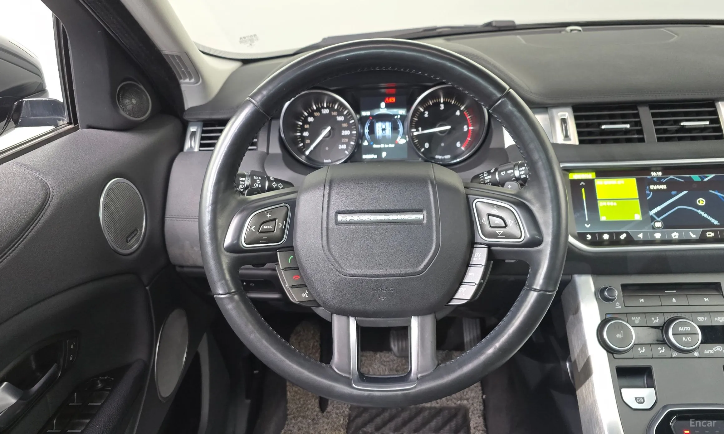 Land Rover Range Rover Evoque превью 13