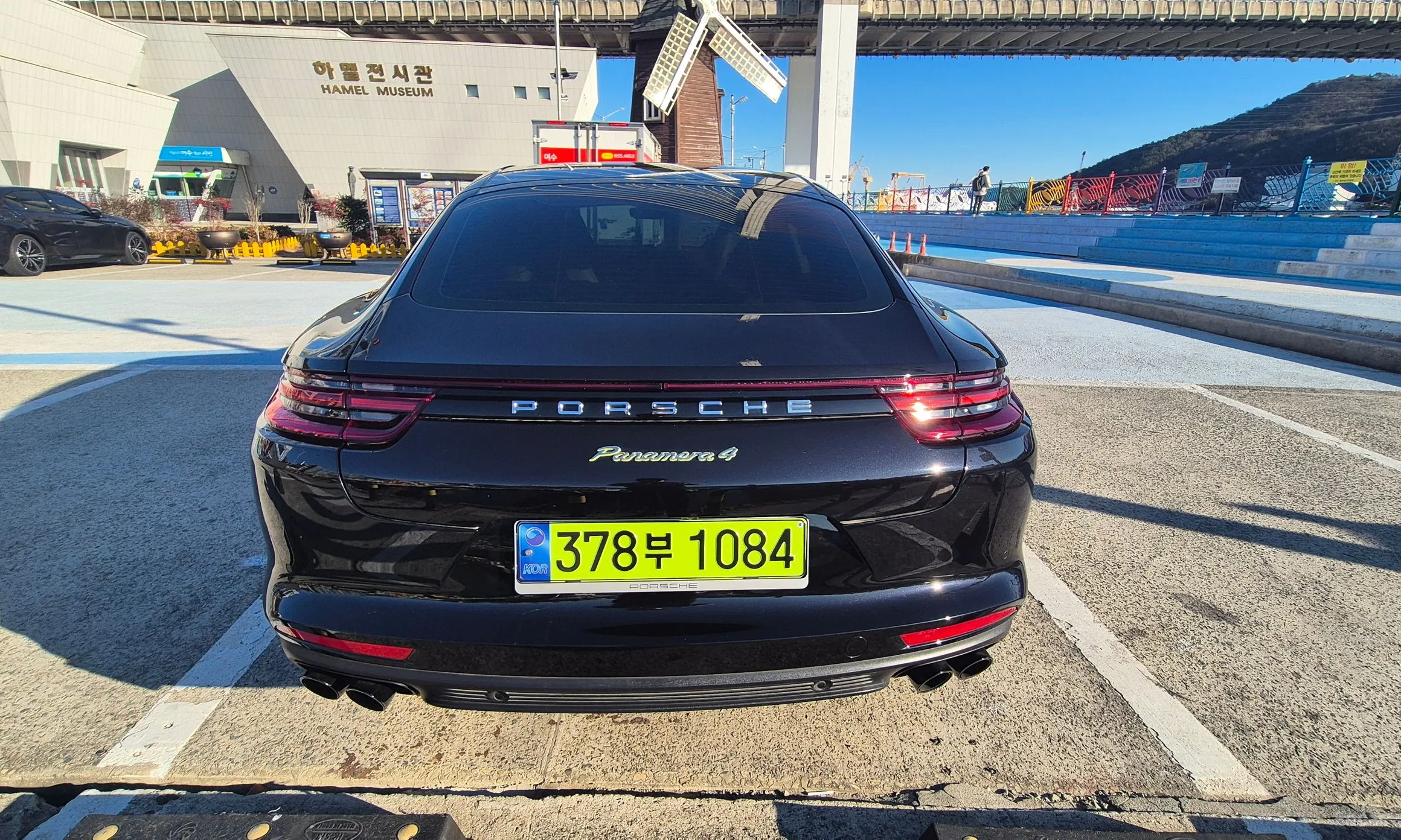 Porsche Panamera (971) превью 3