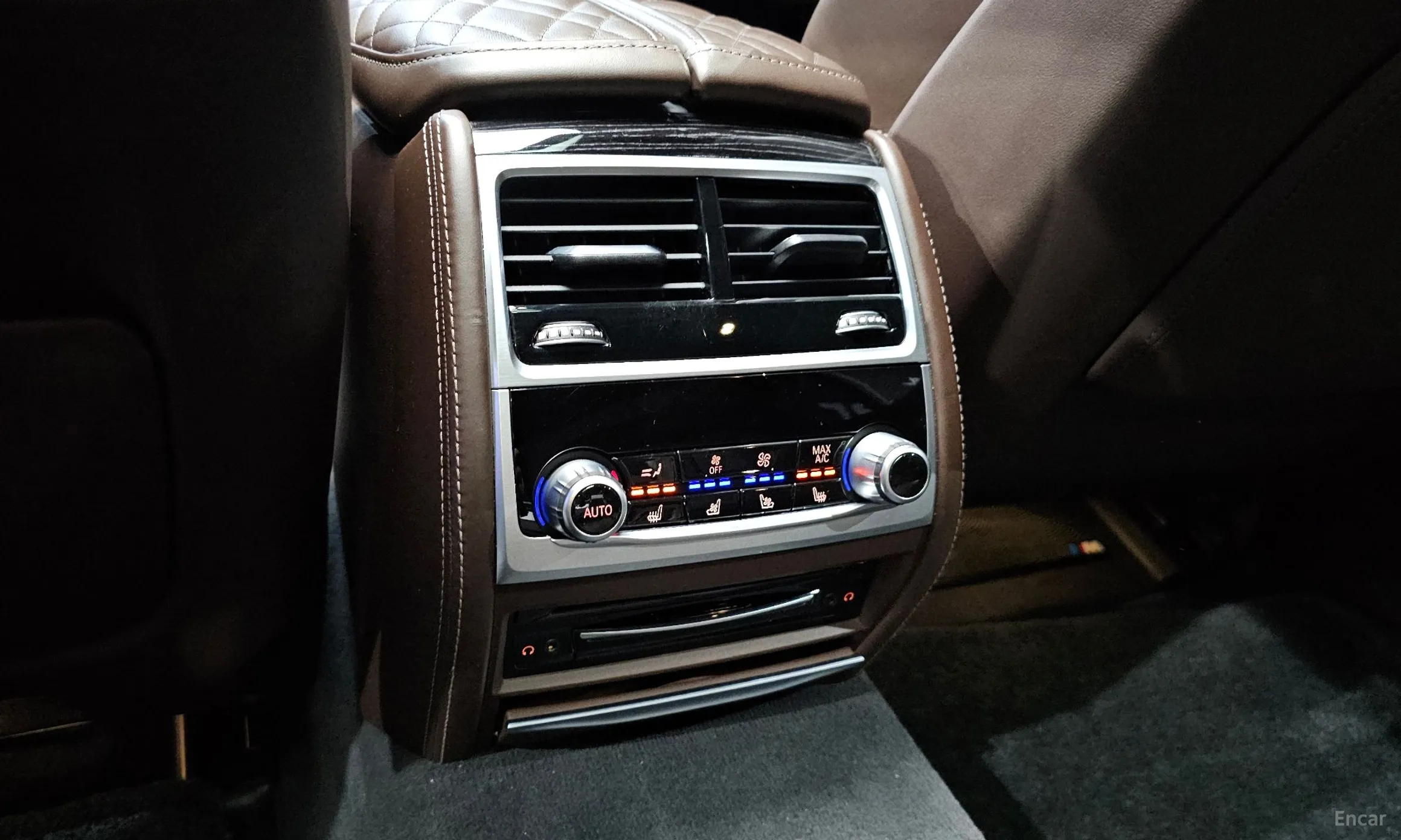 BMW 7 Series (G11) превью 19