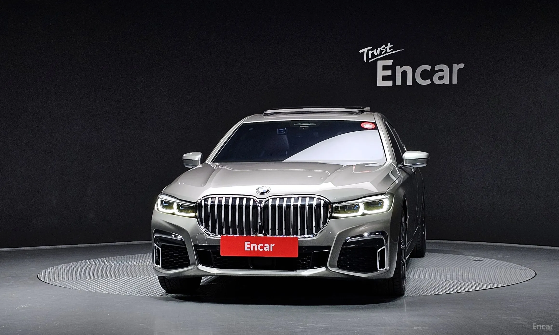 BMW 7 Series (G11) превью 3
