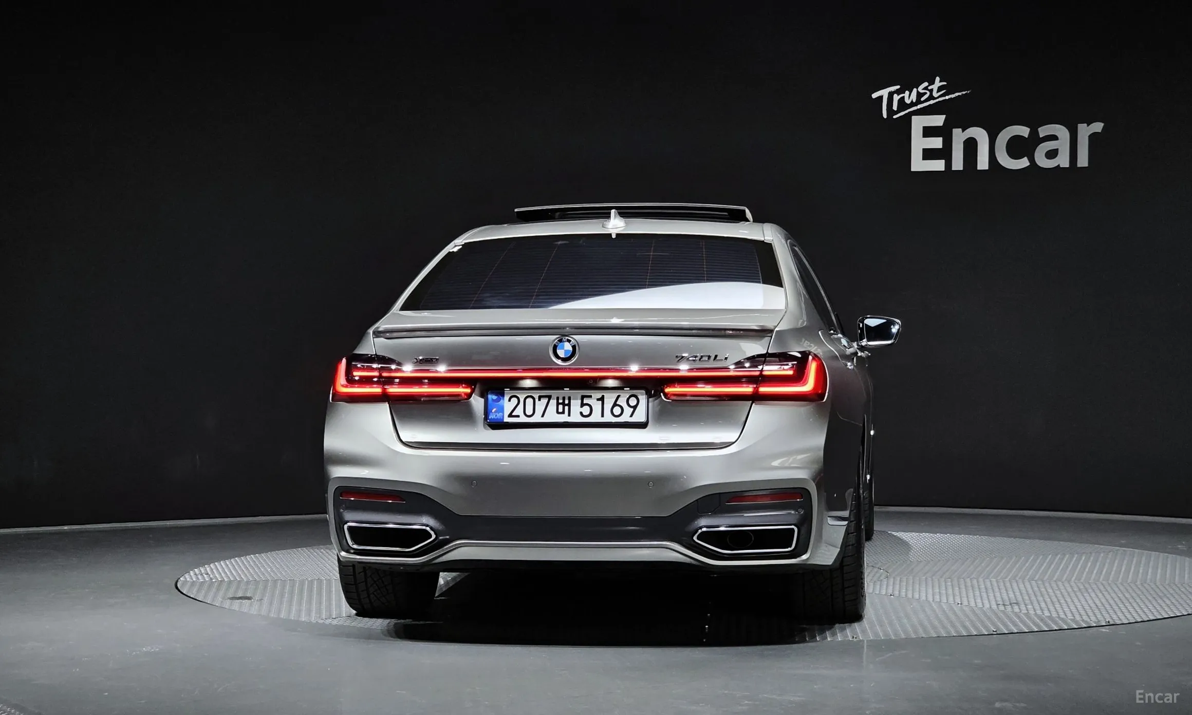 BMW 7 Series (G11) превью 4