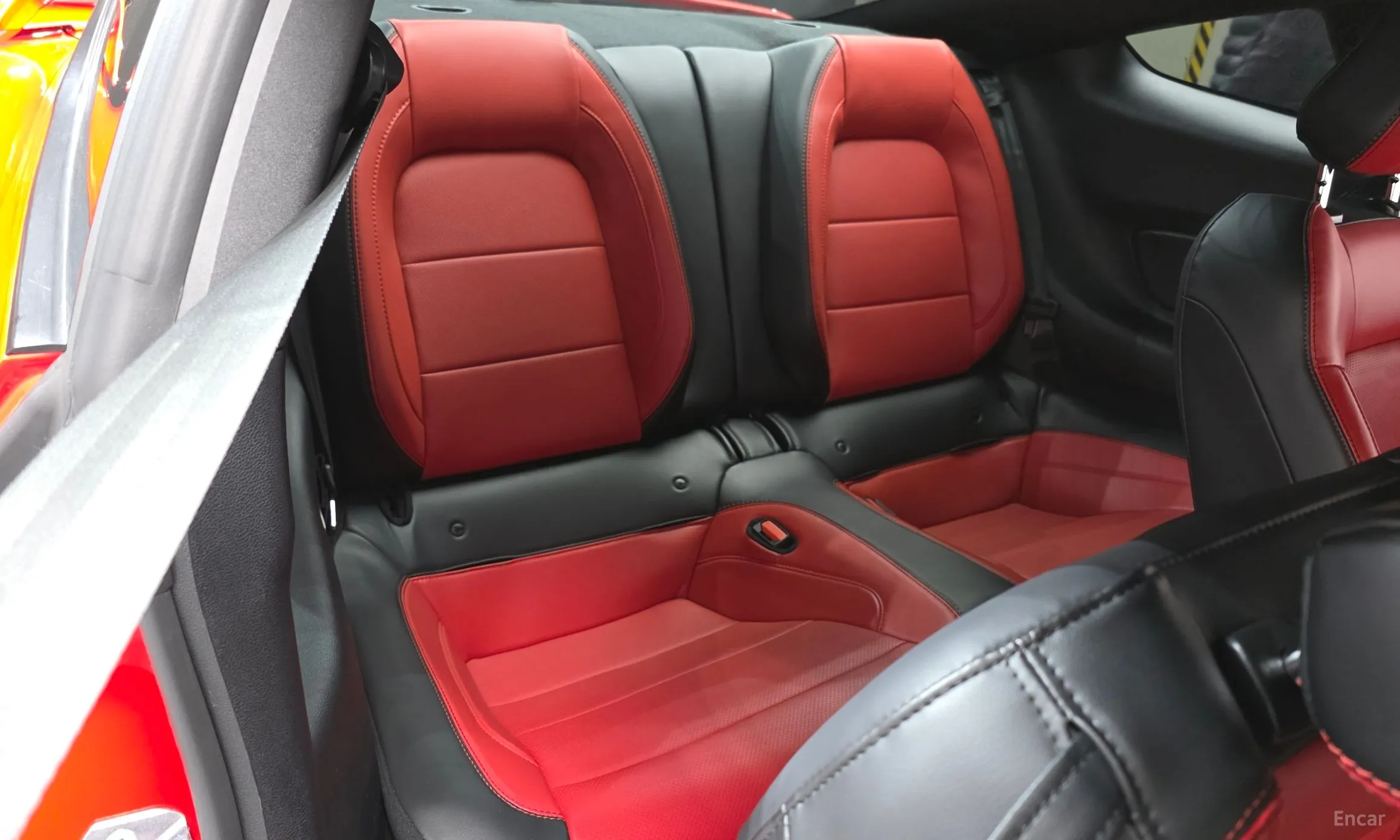 Ford Mustang превью 11