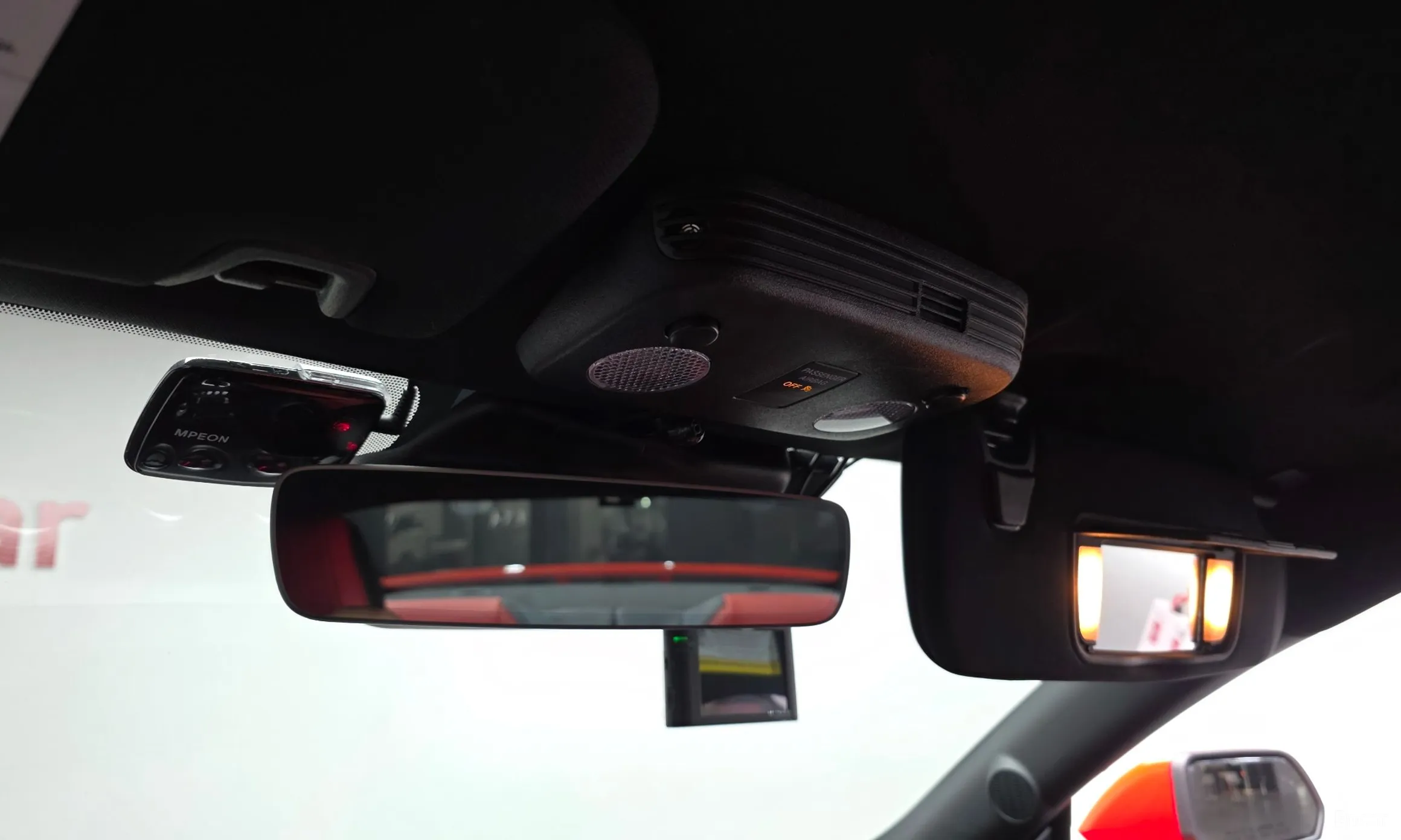 Ford Mustang превью 19