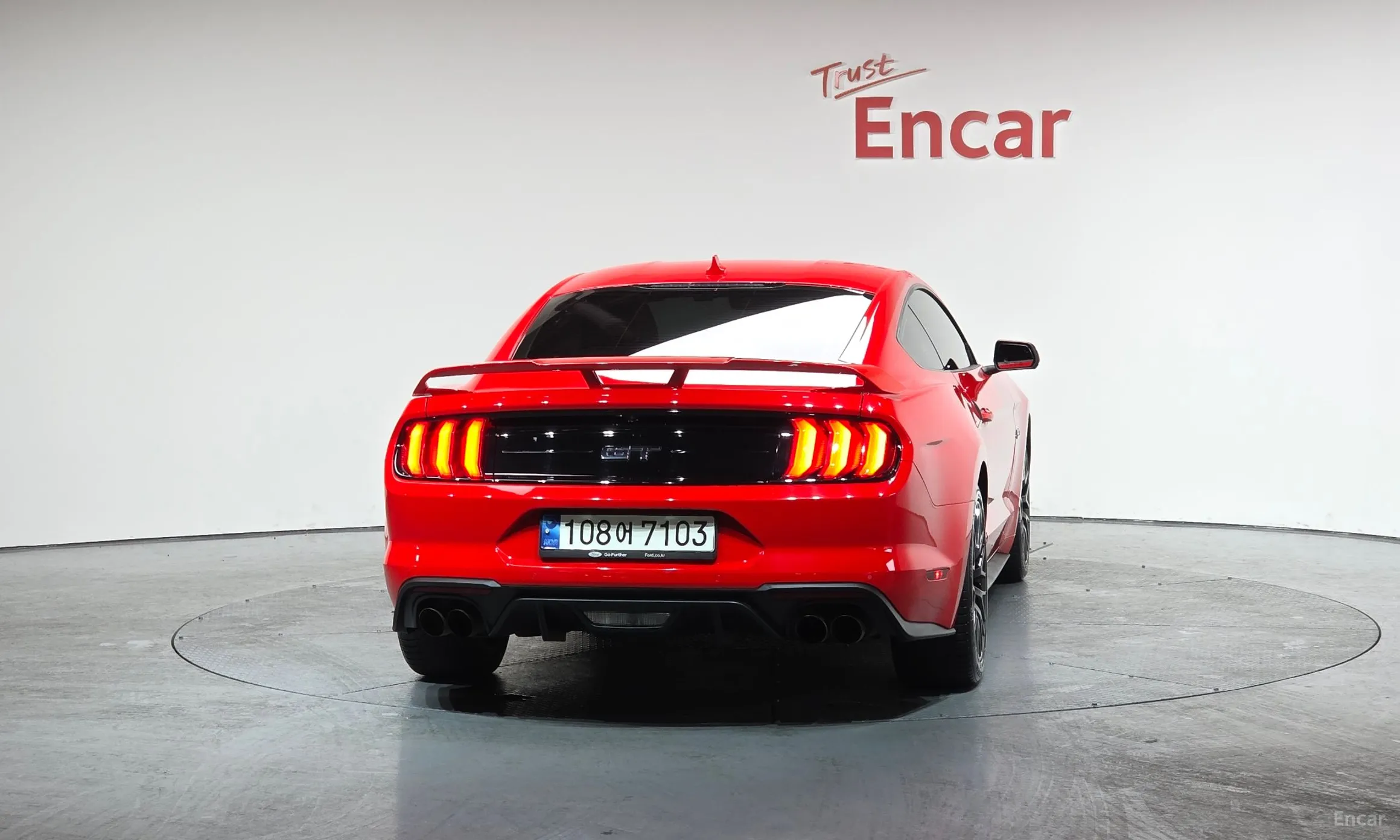 Ford Mustang превью 4