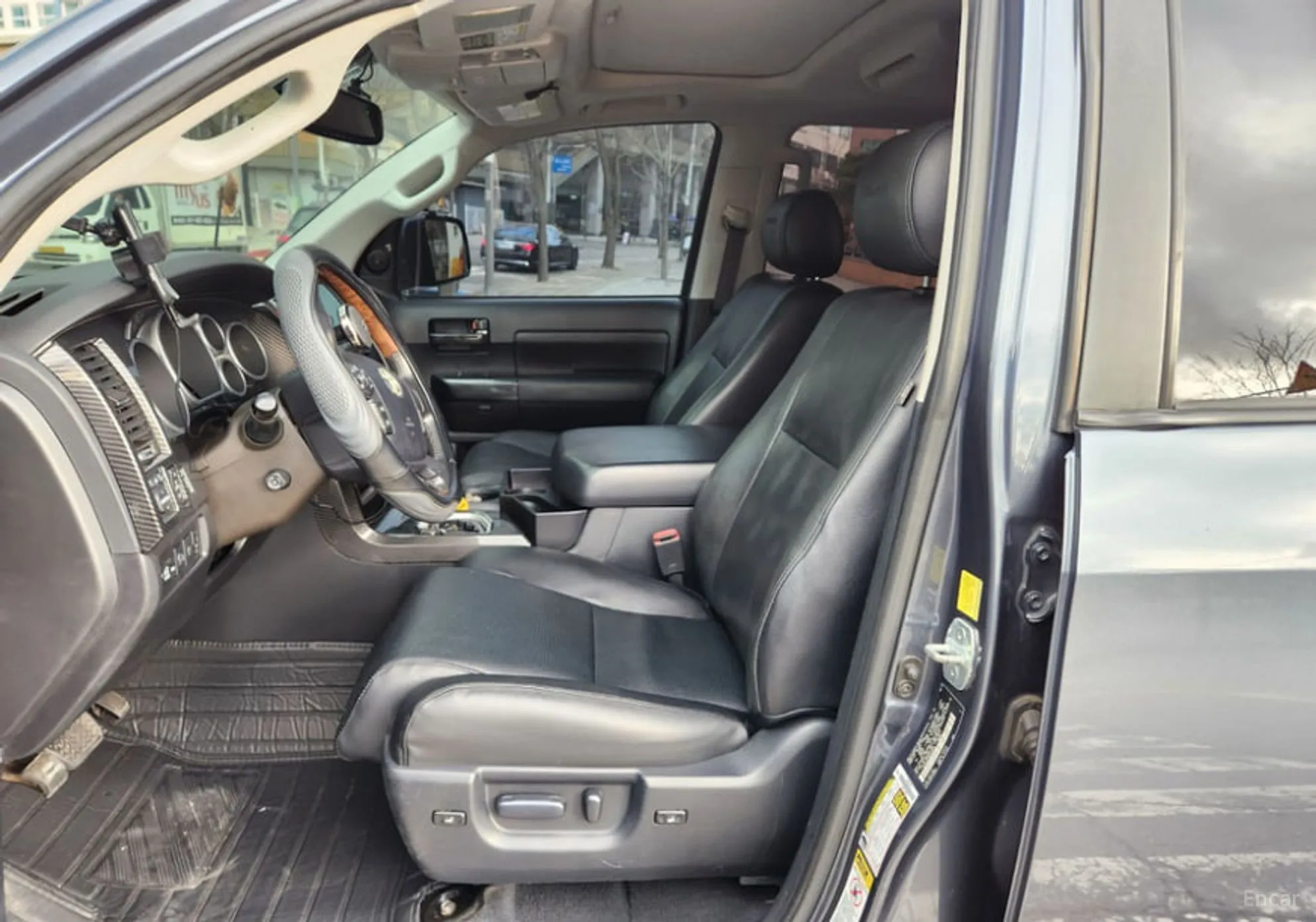 Toyota tundra превью 13