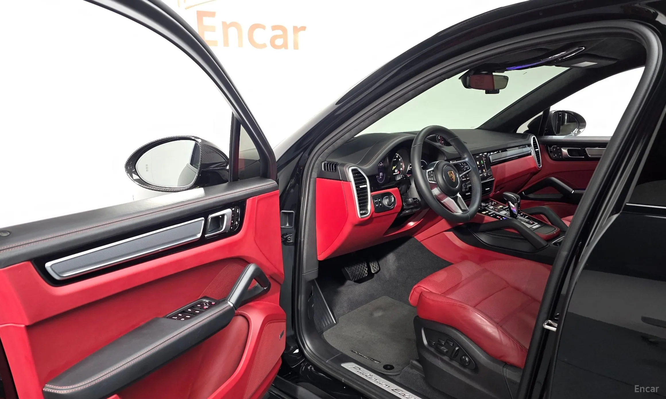 Porsche Cayenne (PO536) превью 12