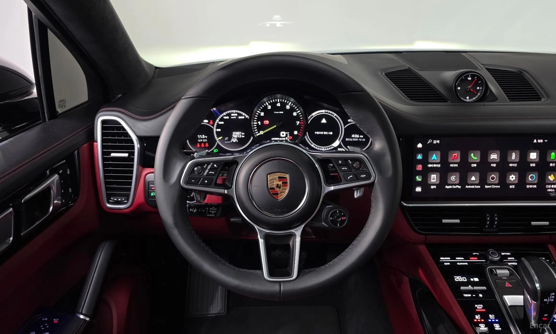 Porsche Cayenne (PO536) превью 13
