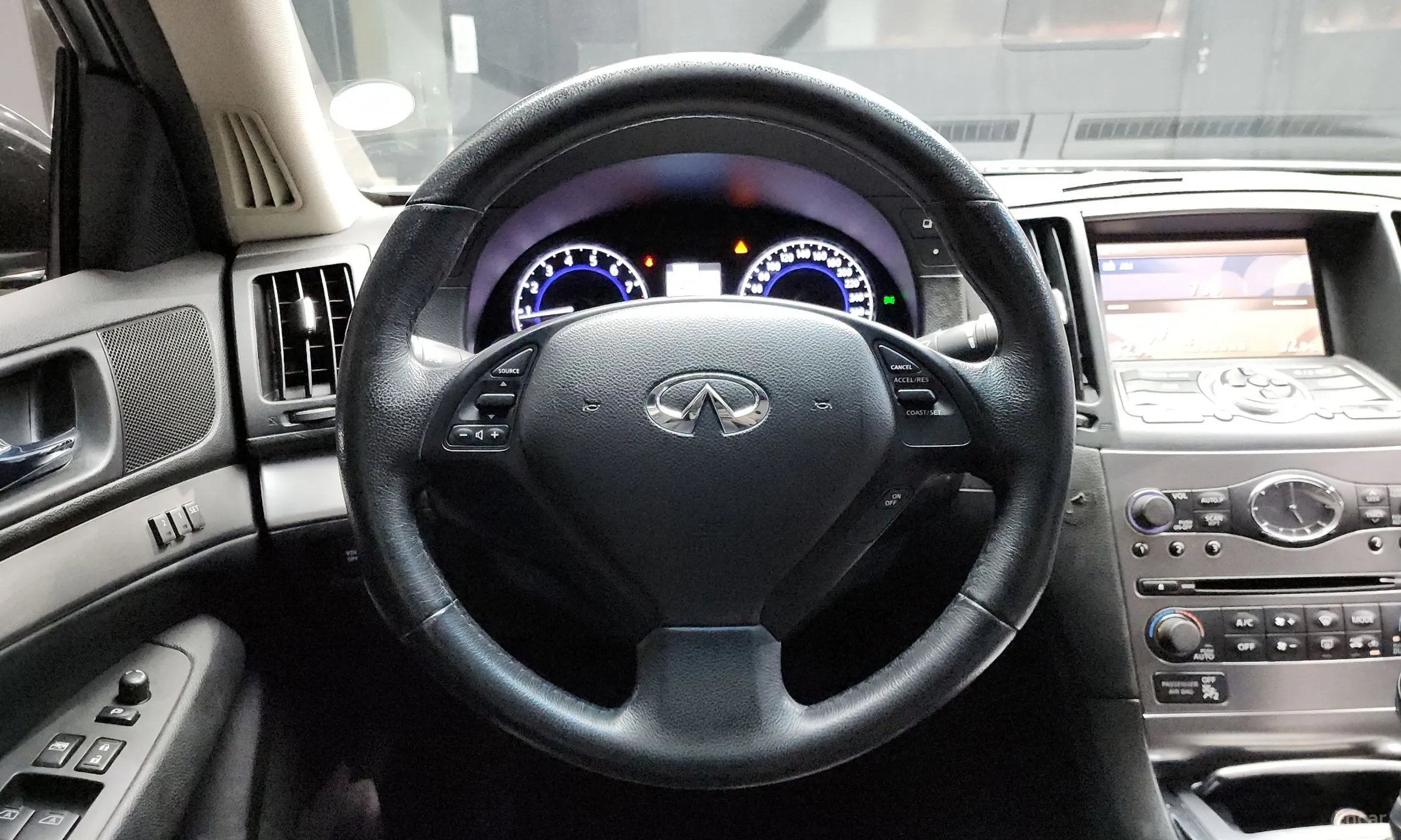 Infiniti G25 превью 13