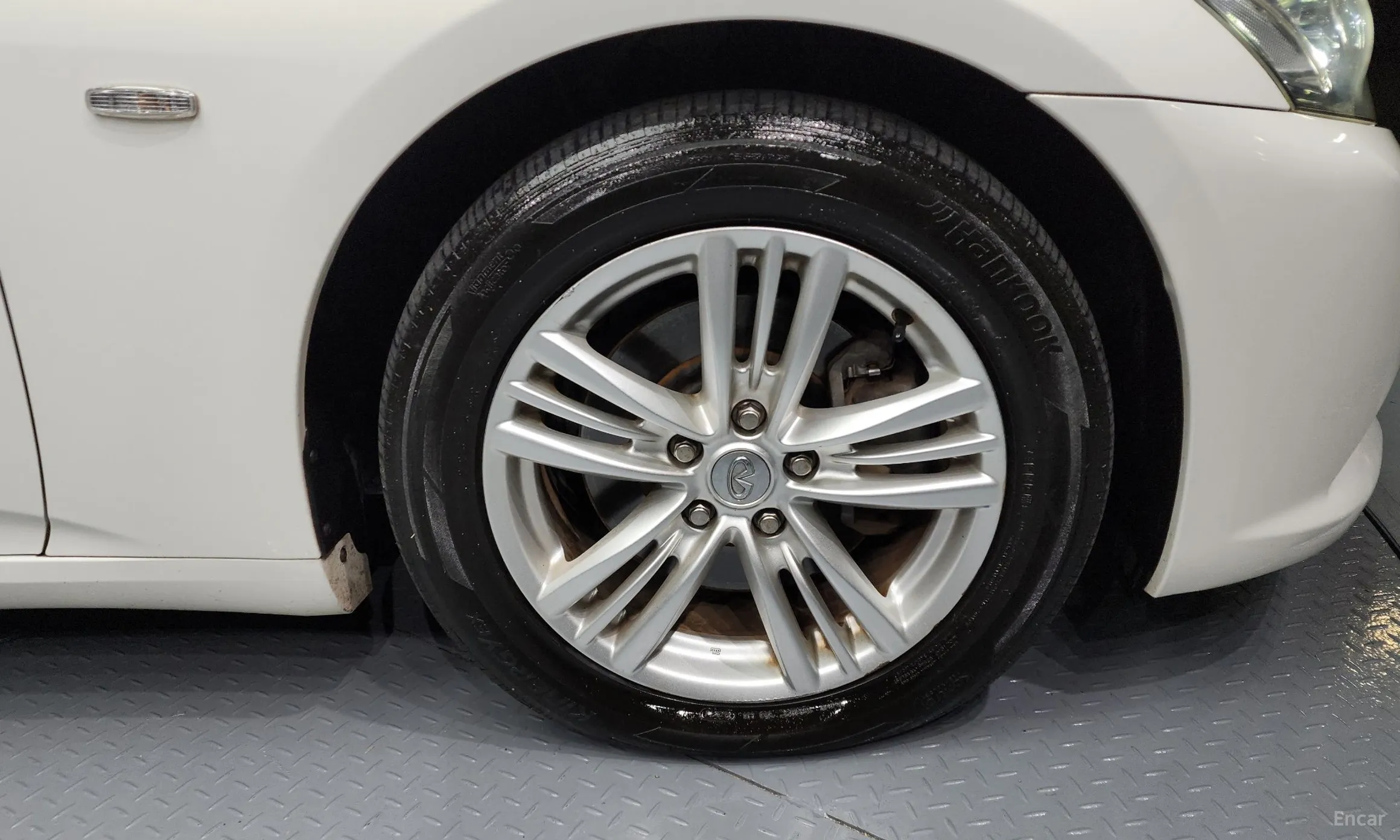 Infiniti G25 превью 5