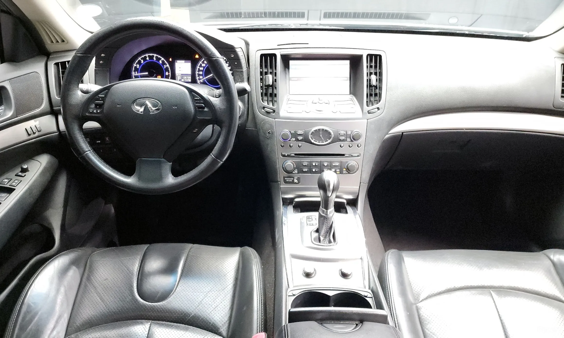 Infiniti G25 превью 7