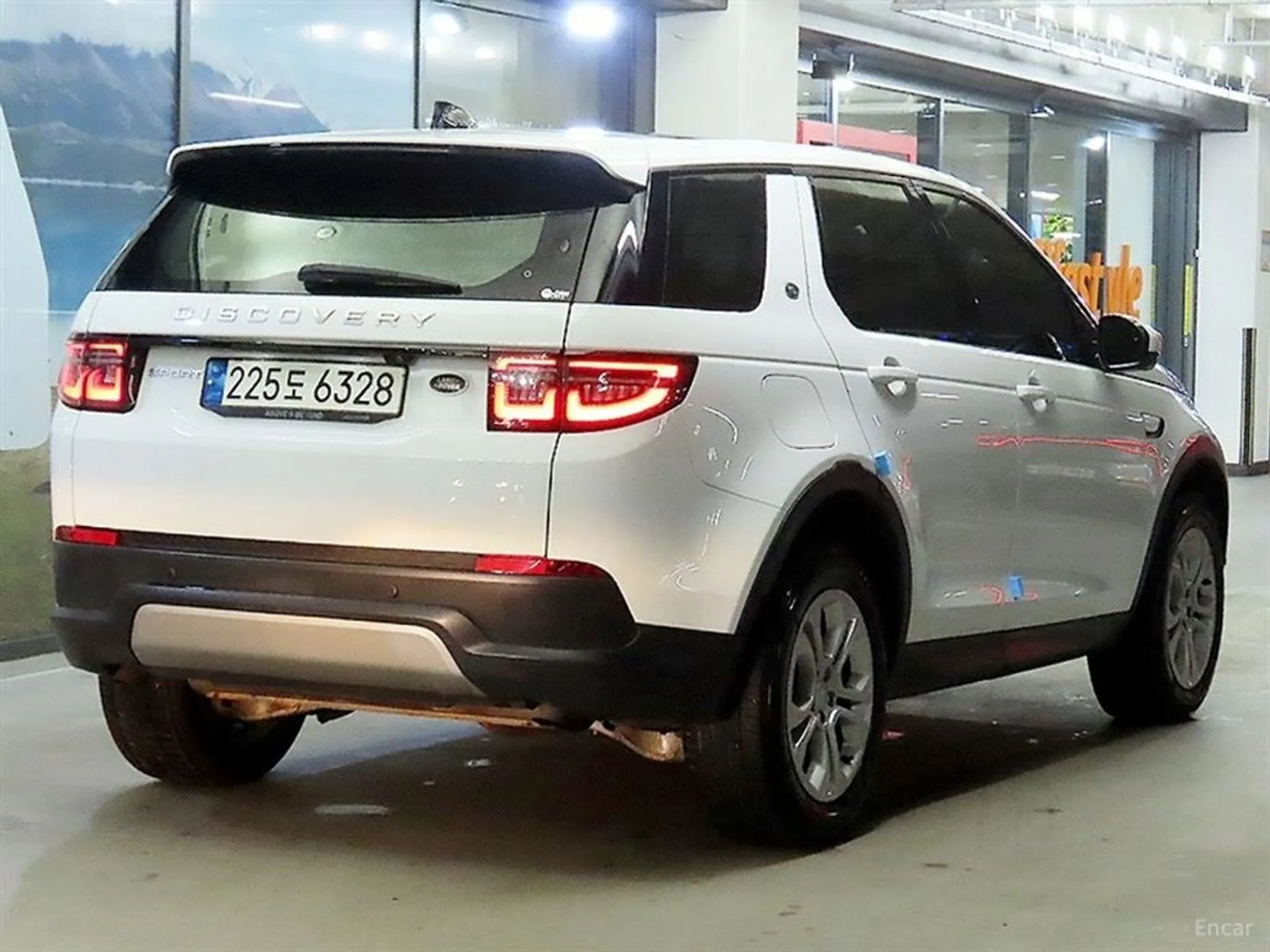 Land Rover Discovery Sports превью 4