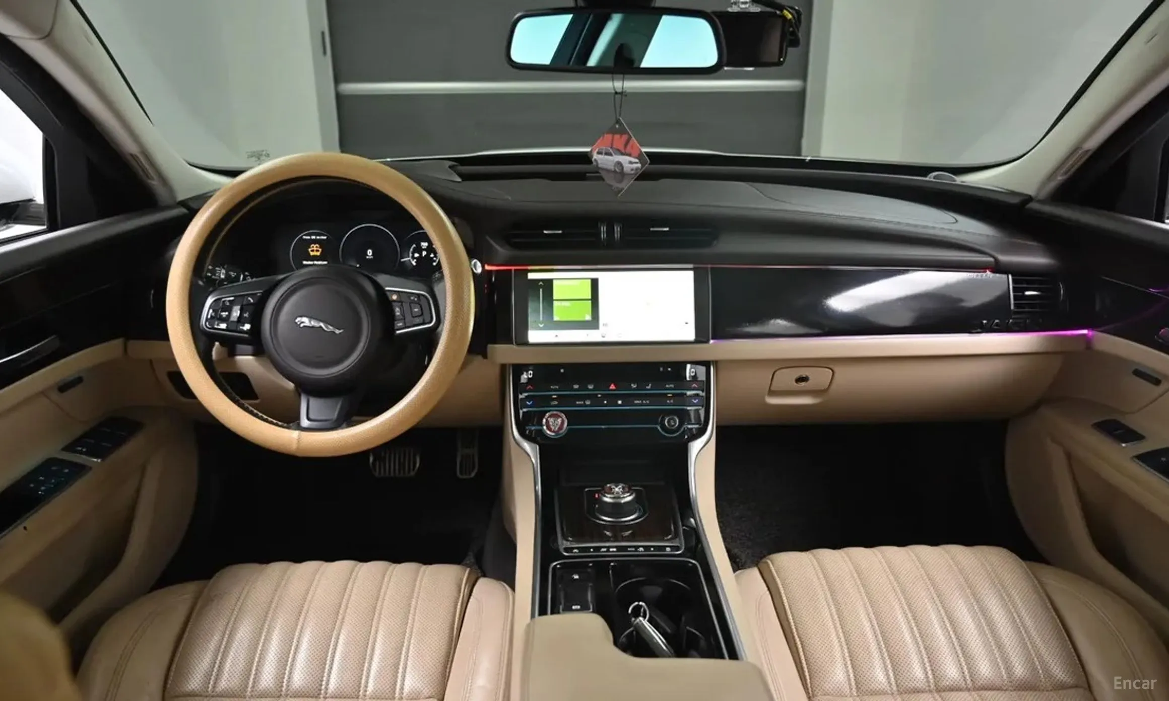 Jaguar XF (x260) превью 10